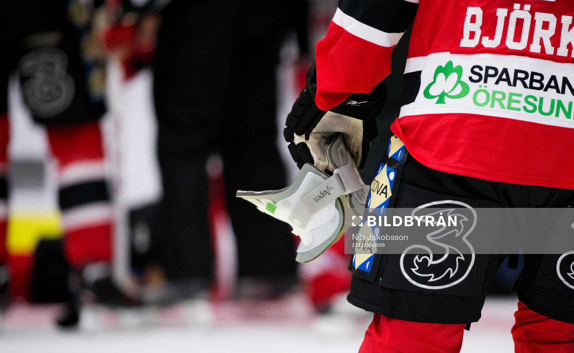 Malmö Redhawks Anton Blomkvist skadar sig