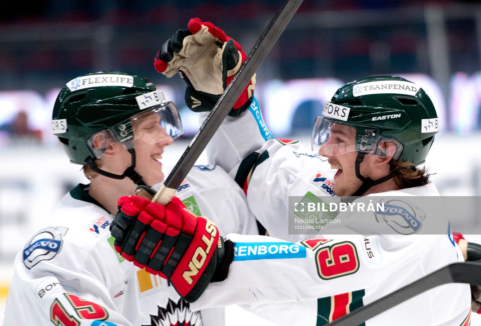 Frölundas Sebastian Collberg och John Klingberg jublar