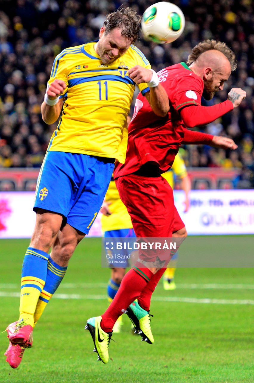 Sveriges Johan Elmander och Portugals