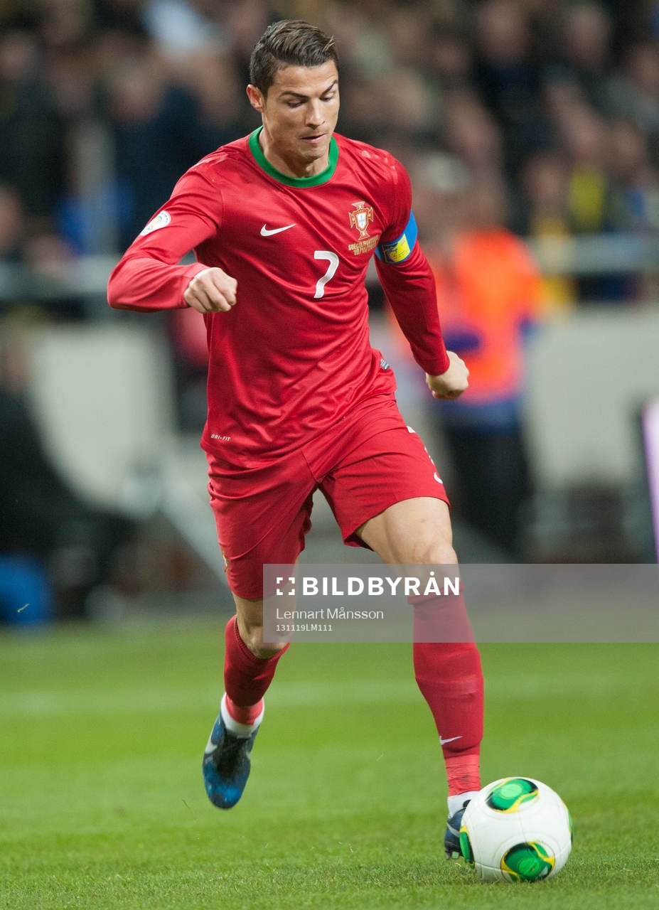 Portugals Cristiano Ronaldo  i VM-kvalet mellan Sverige och