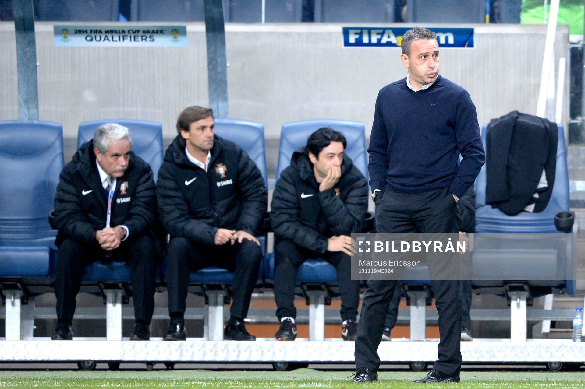 Portugals förbundskapten Paulo Bento  på bänken