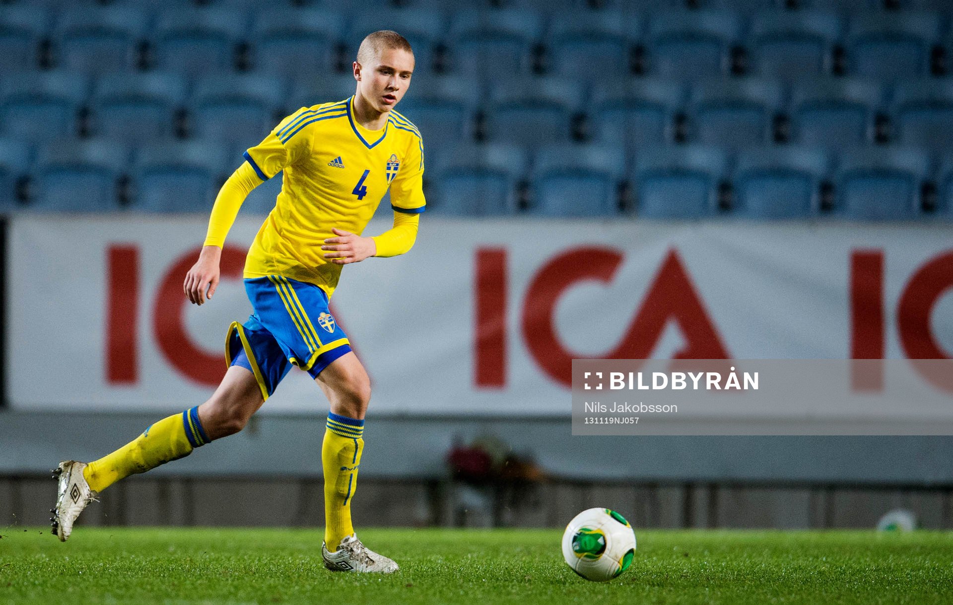 Sveriges Sebastian Holmén