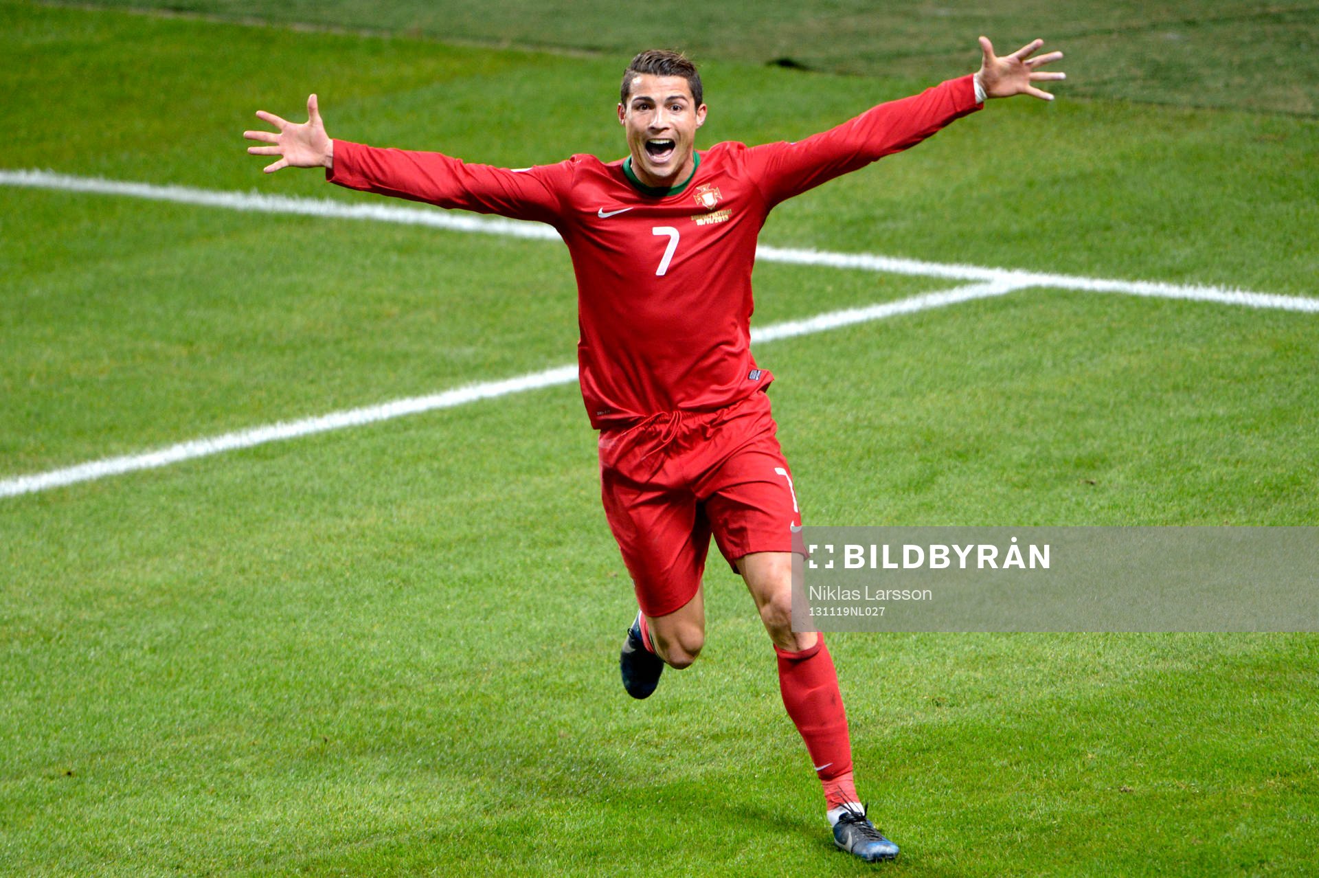 Portugals Cristiano Ronaldo jublar