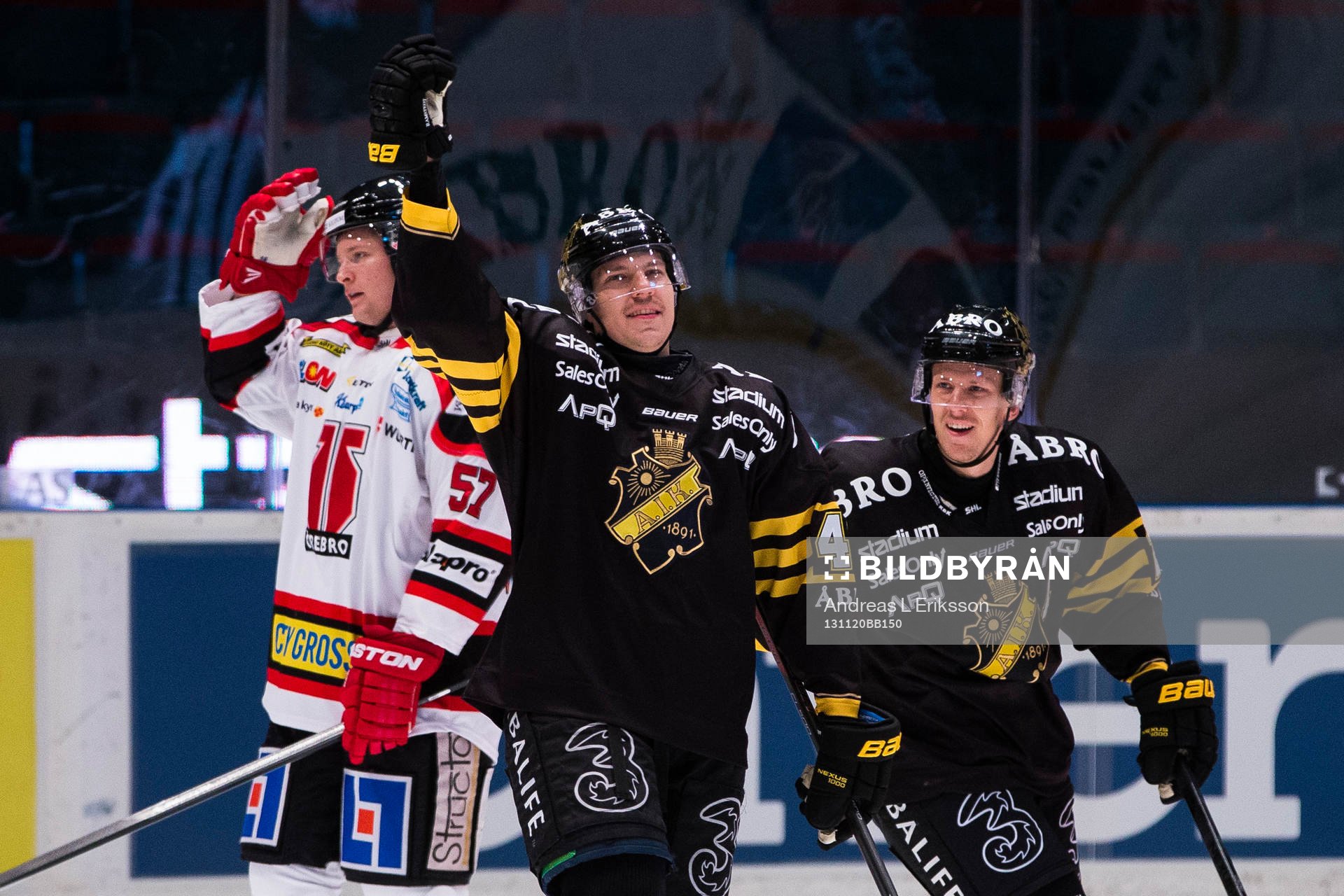 s Teemu Ramstedt jublar