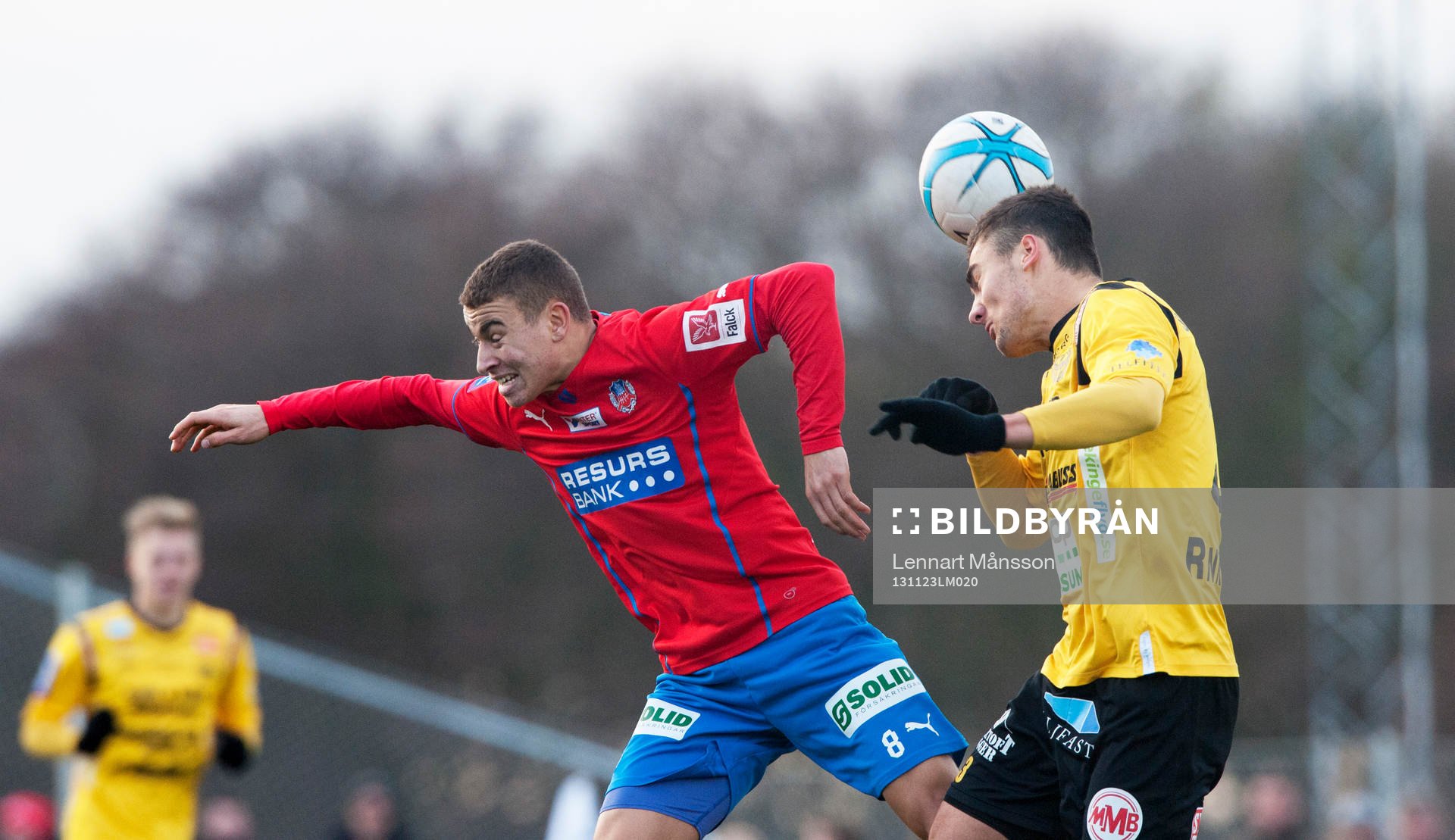 Helsingborgs Jordan Larsson och Mjällbys Andreas Blomqvist