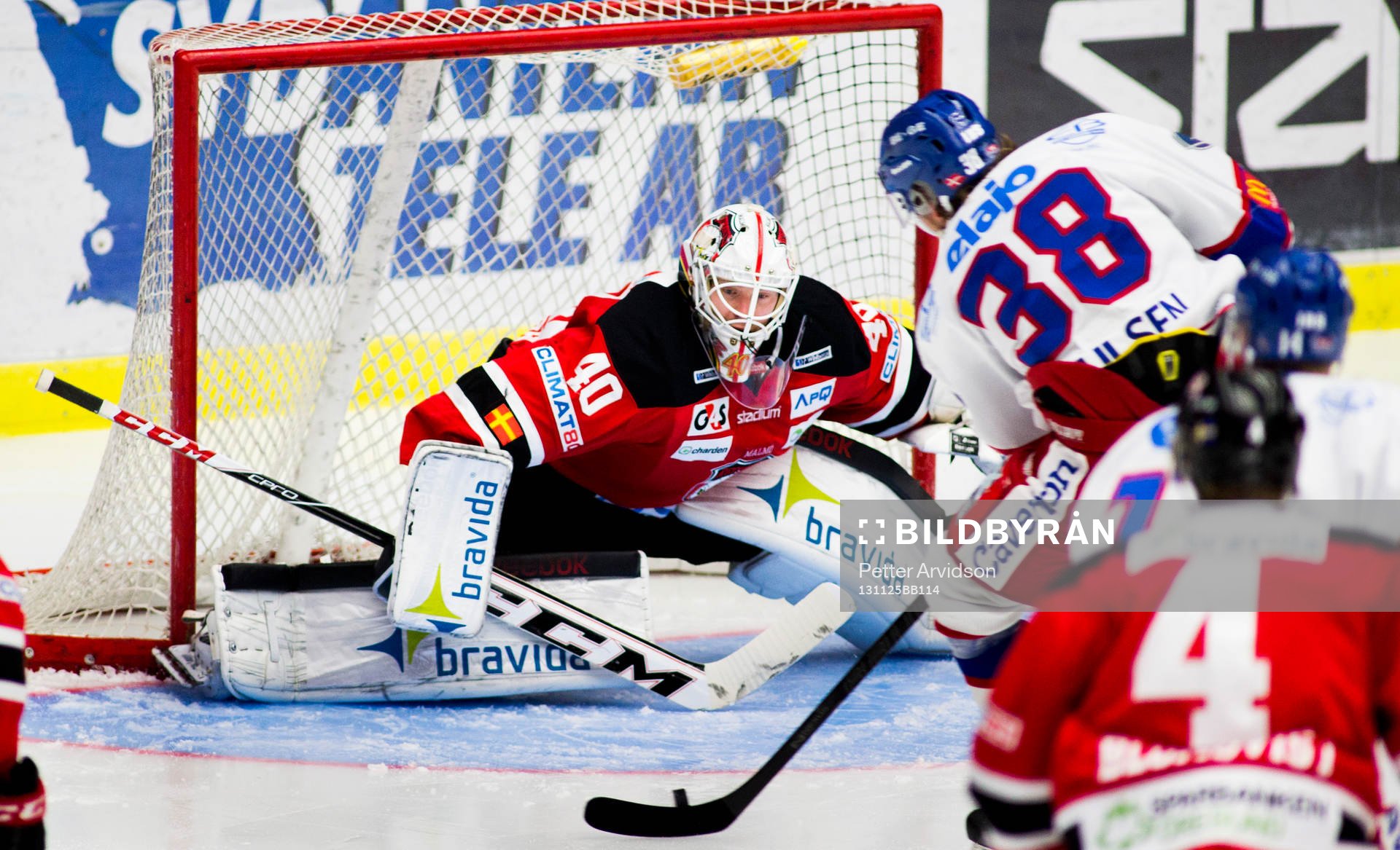 Oskarshamns Morten H Poulsen ställs mot Malmö Redhawks