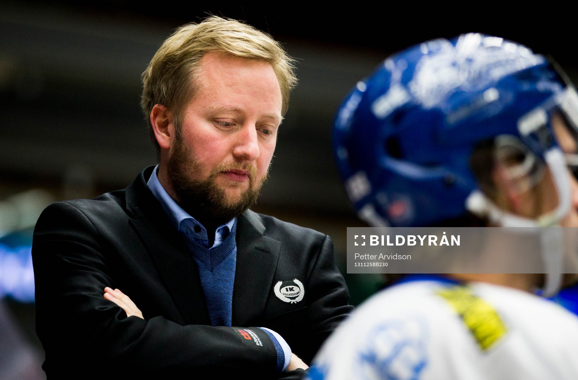 Oskarshamns tränare Fredrik Söderström ser deppig ut