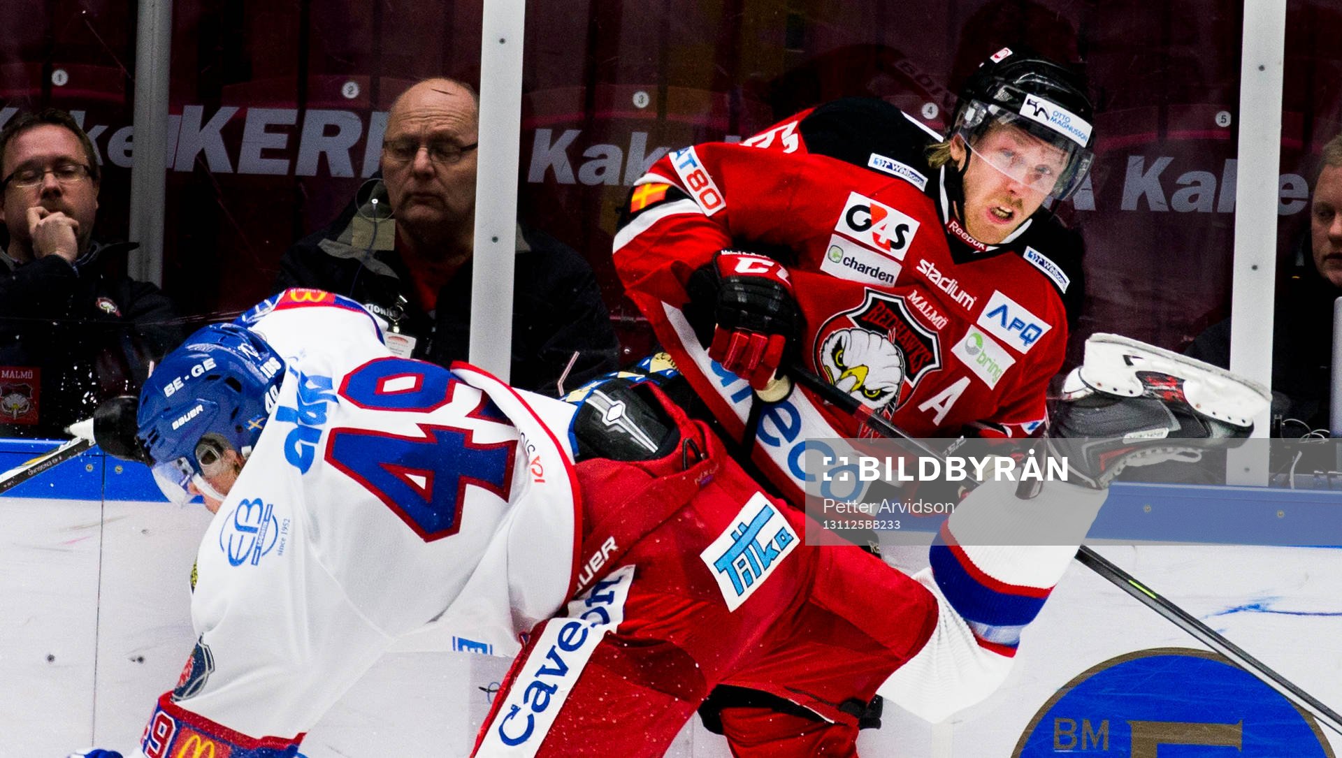 Oskarshamns Oscar Engsund och Malmö Redhawks Tobias