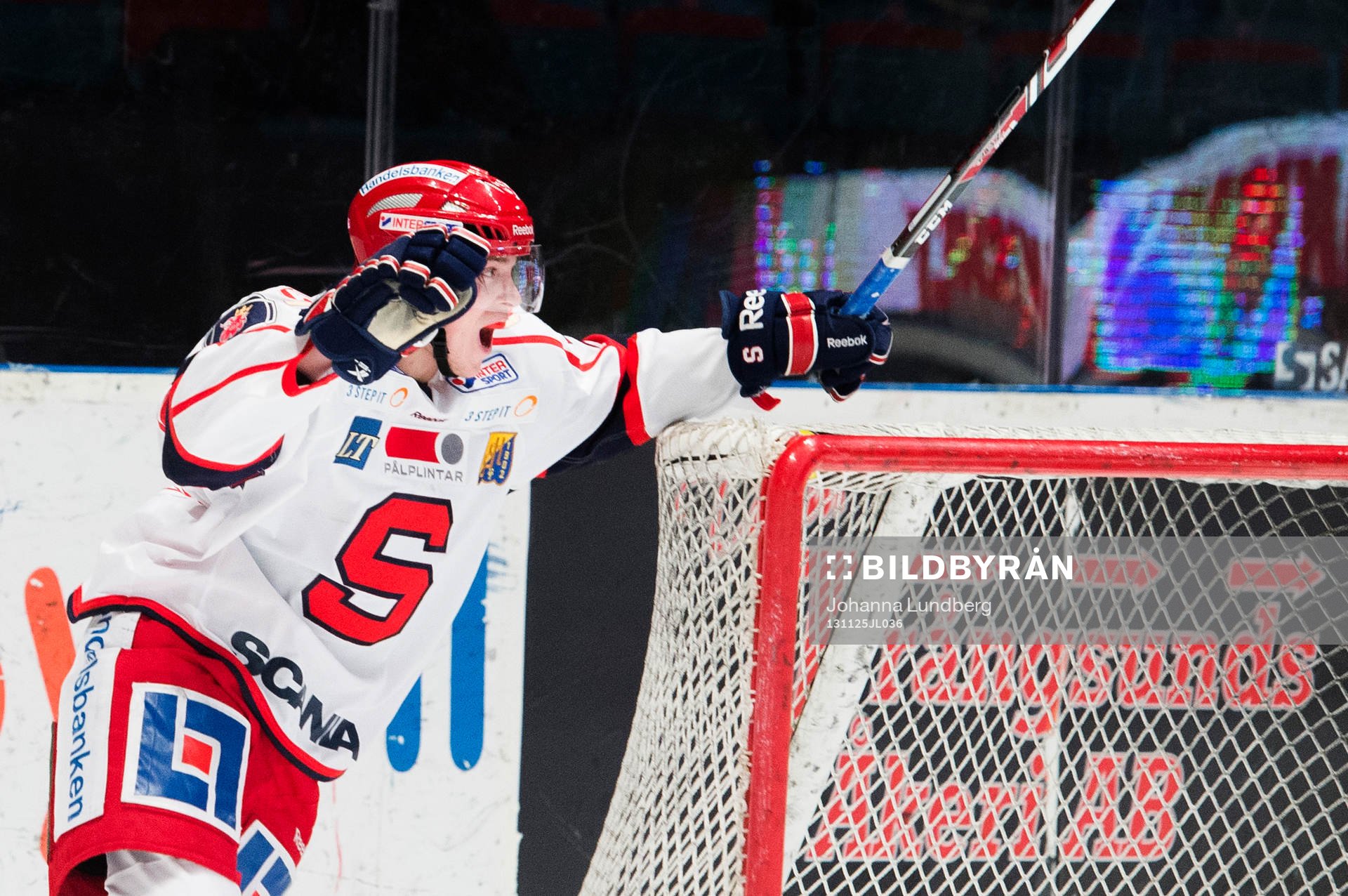 Jesper Frödén jublar
