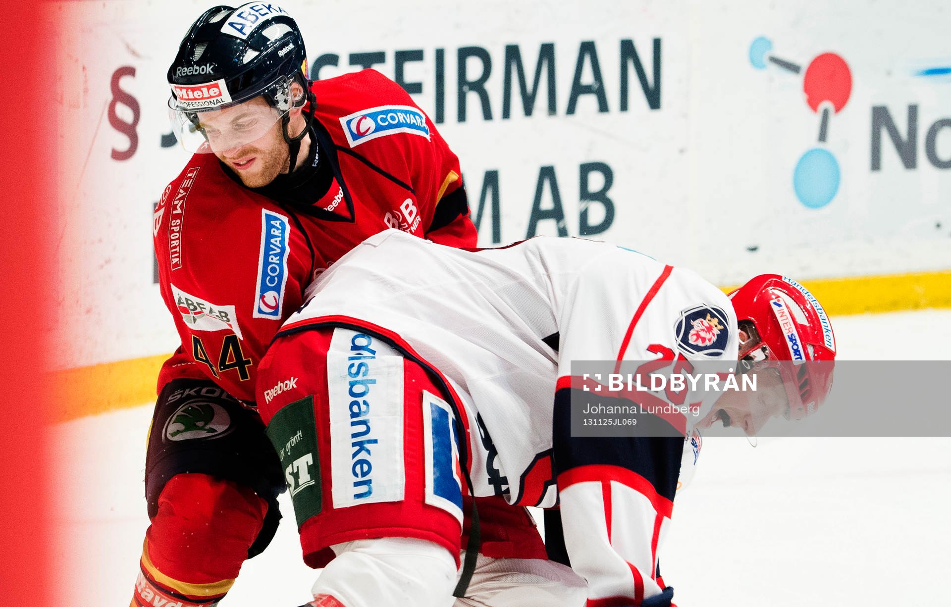 Mattias Guter  mot Jake Marto