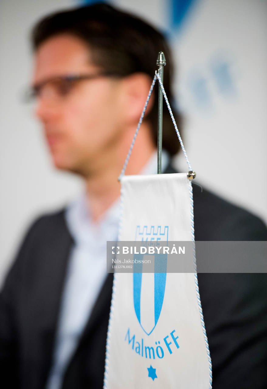Malmö FF håller presskonferens och presenterar att