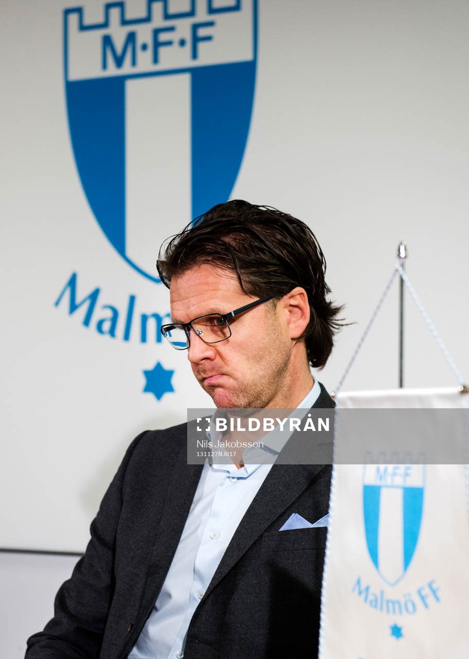 Malmö FF håller presskonferens och presenterar att