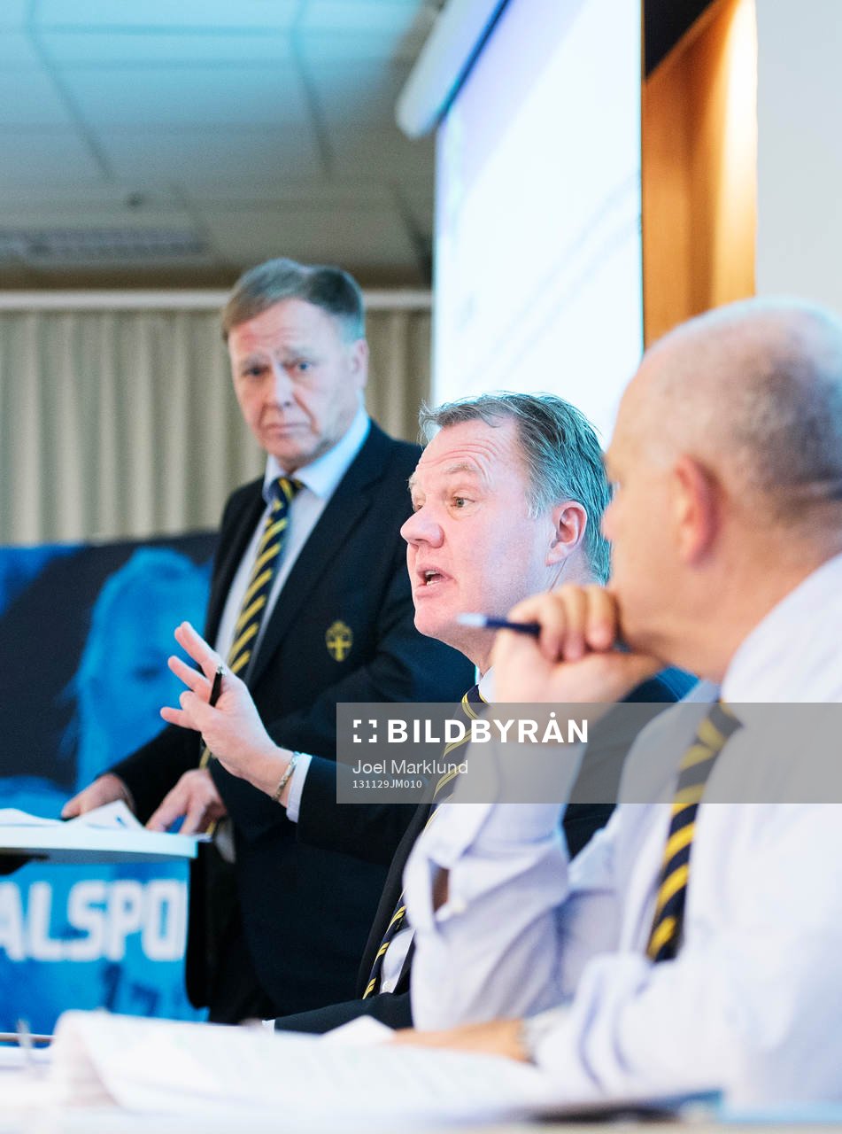 Ordförande Karl-Erik Nilsson under Svenska Fotbollförbundets representantskapsmöte för 2013 den 29 november 2013 i Stockholm.