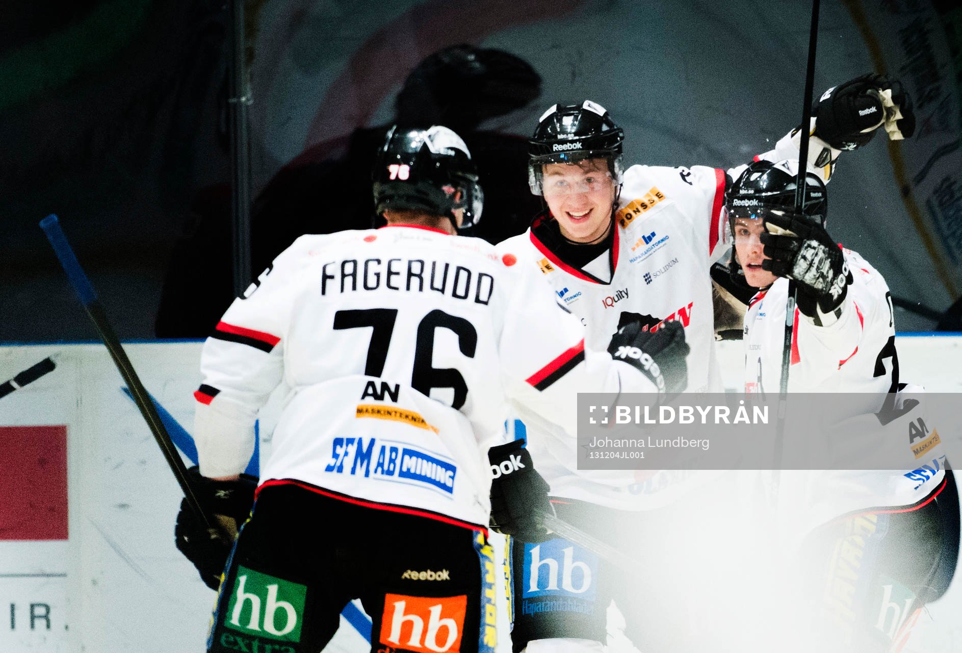 Marcus Fagerudd, Jonas Berglund och Simon Olsson jublar