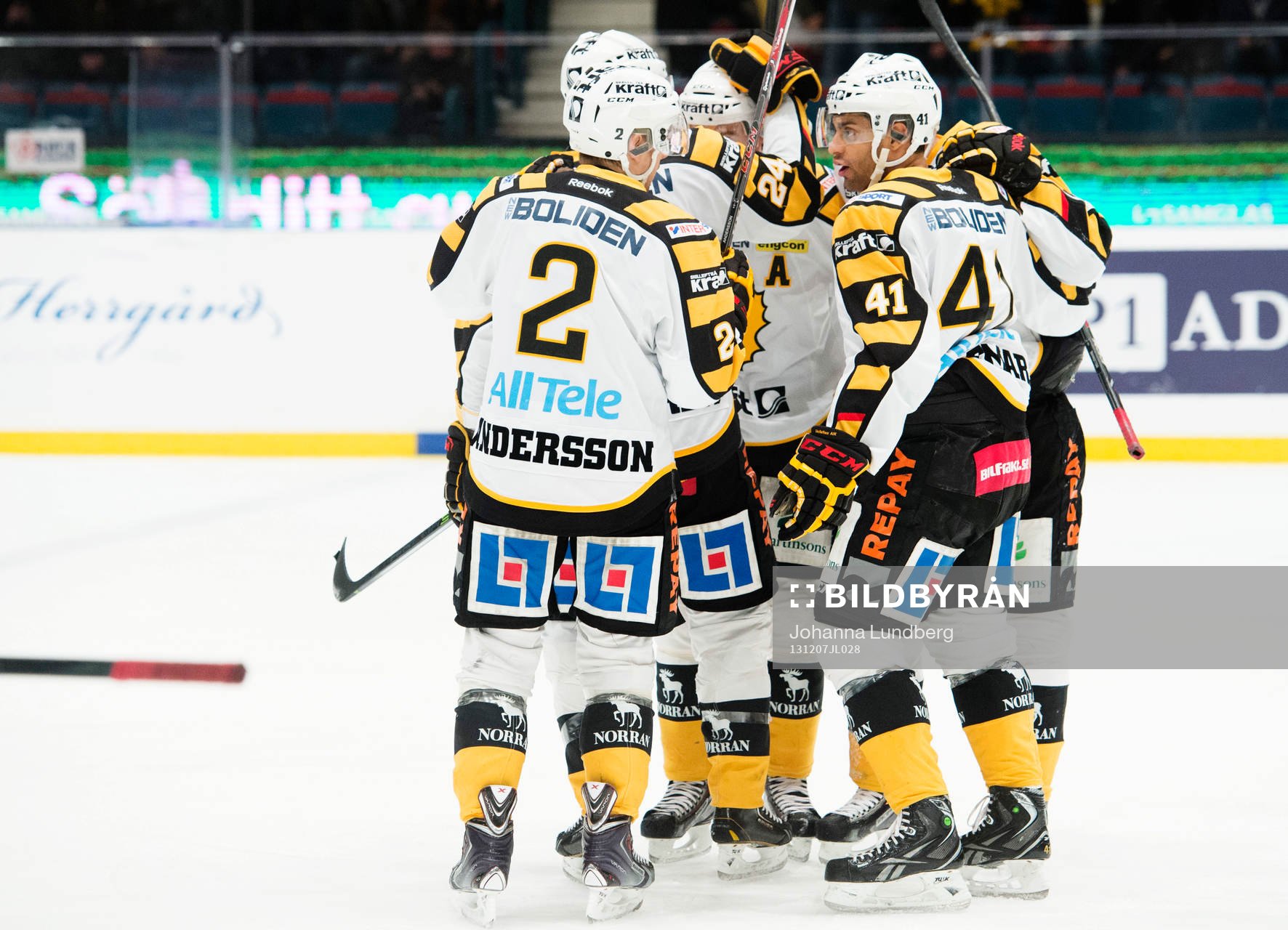 Skellefteåspelare jublar