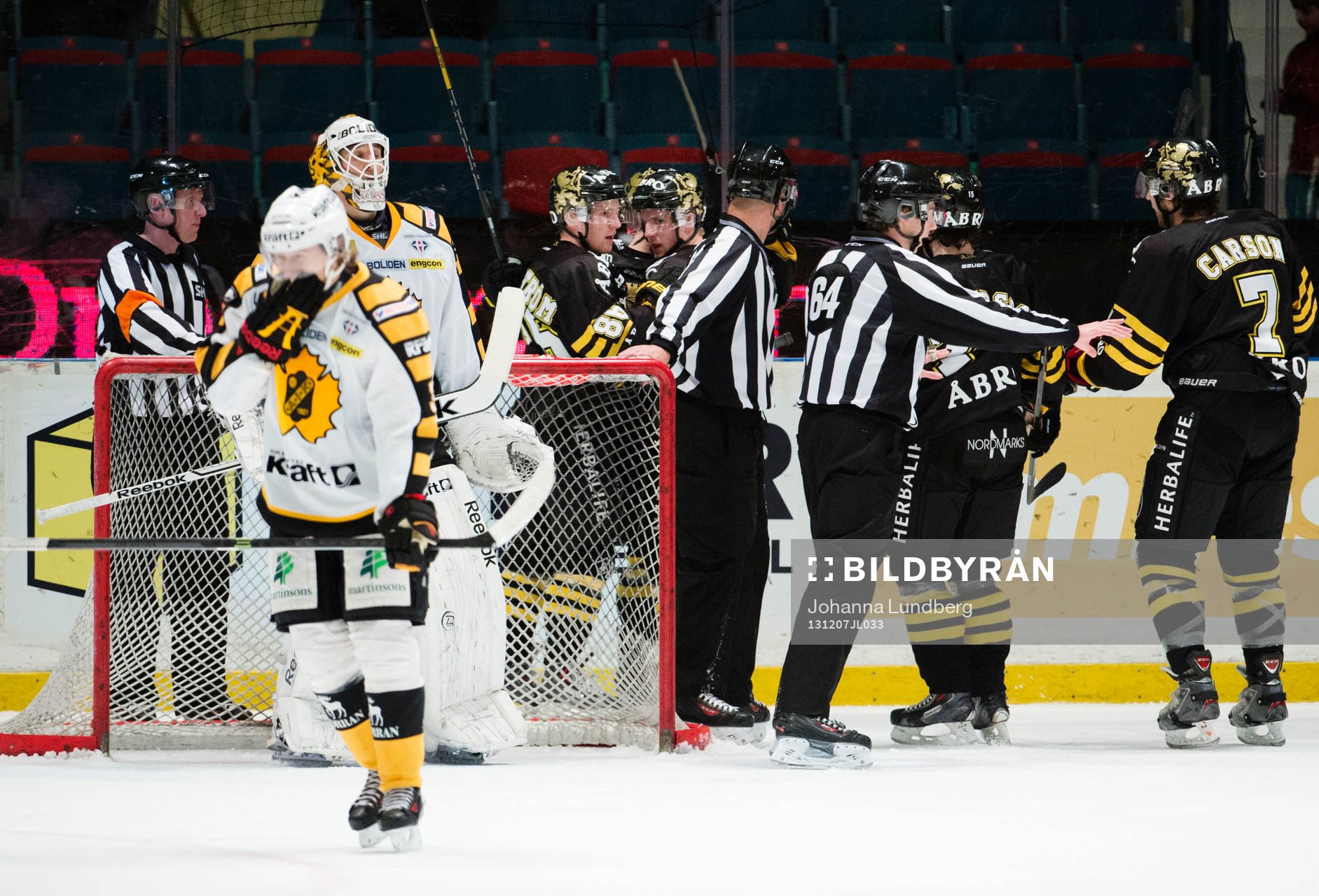 AIK spelare jublar