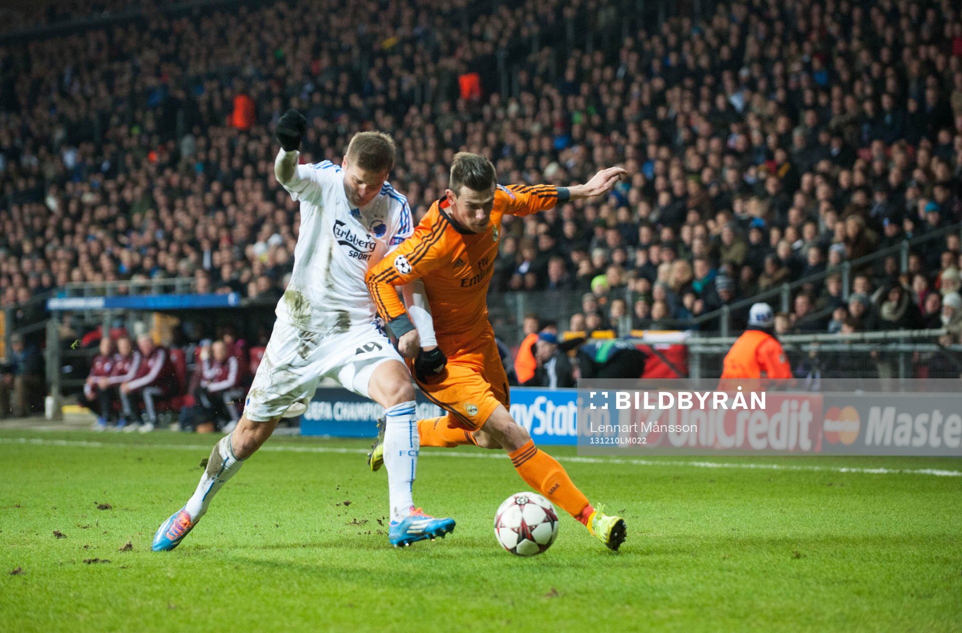 Real Madrids Gareth Bale mot Köpenhamns Rurik Gislason i