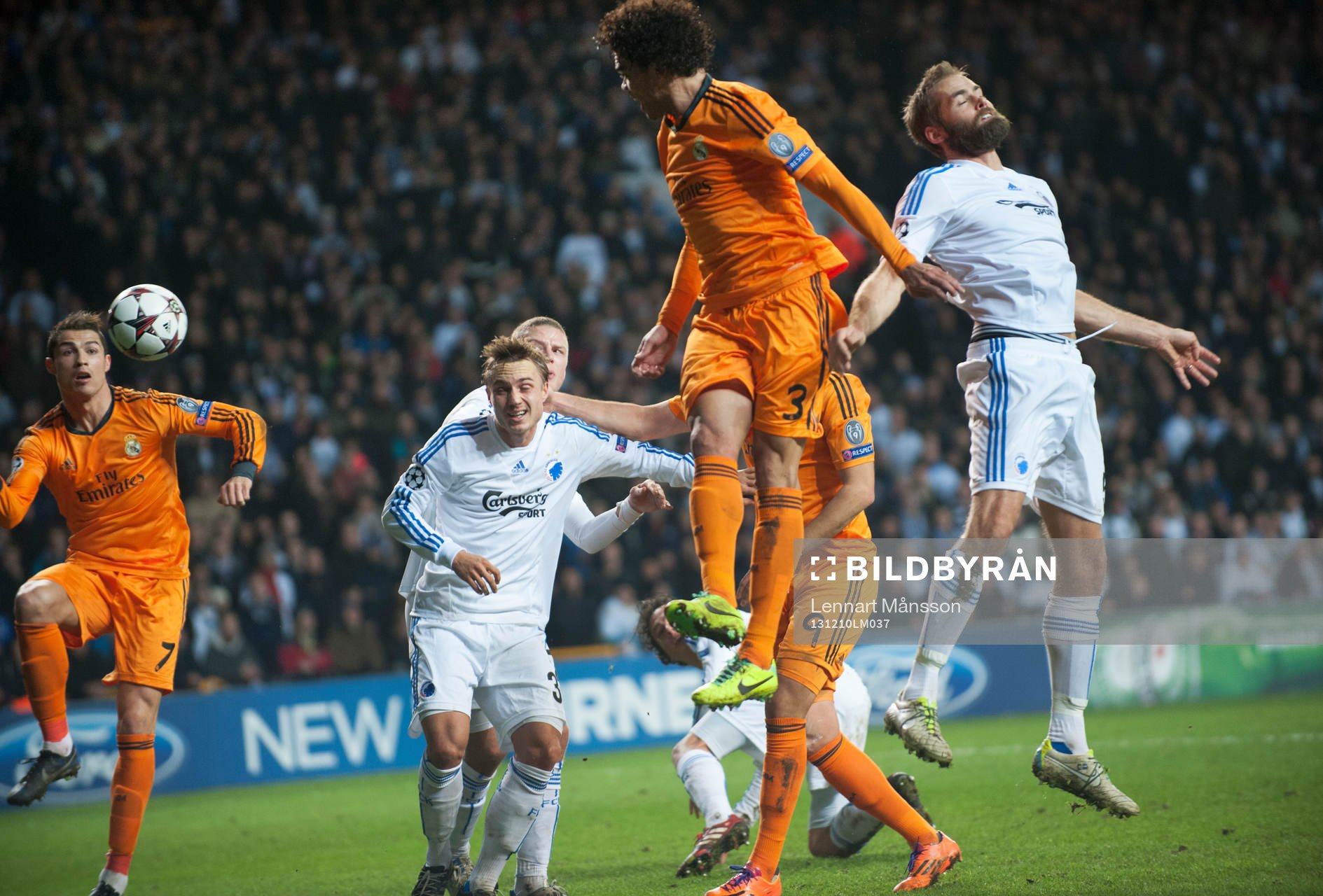 Köpenhamns Olof Mellberg och Pierre Bengtsson mot Real