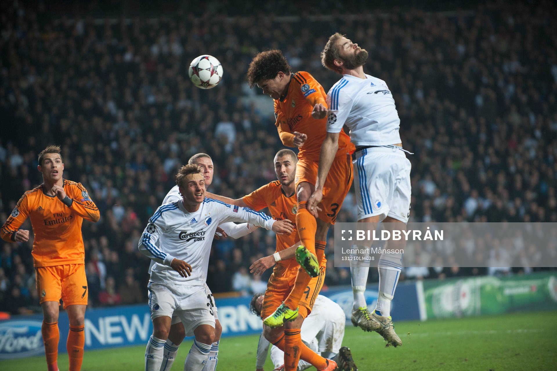 Köpenhamns Olof Mellberg och Pierre Bengtsson mot Real