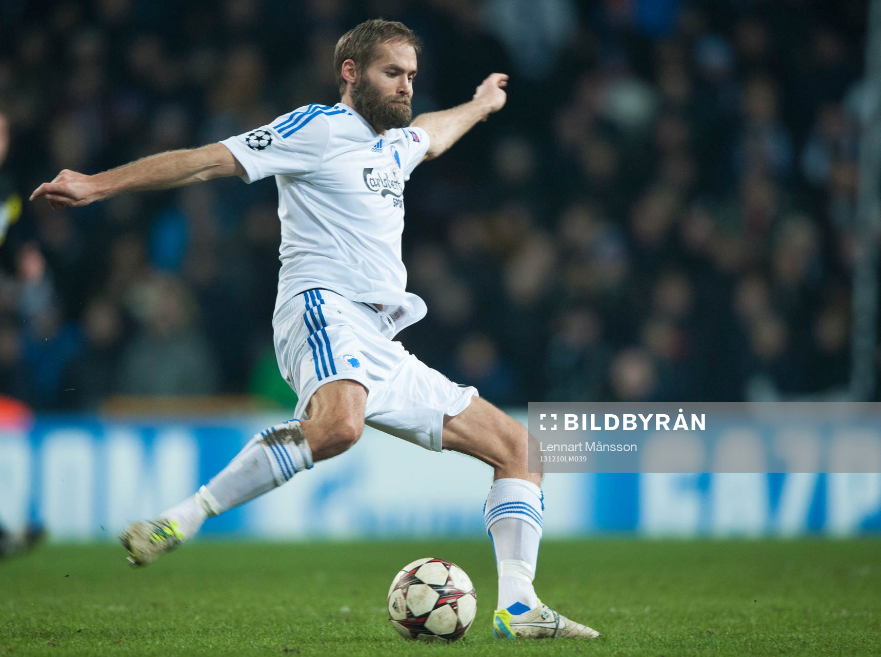 Köpenhamns Olof Mellberg och i matchen i Champions League