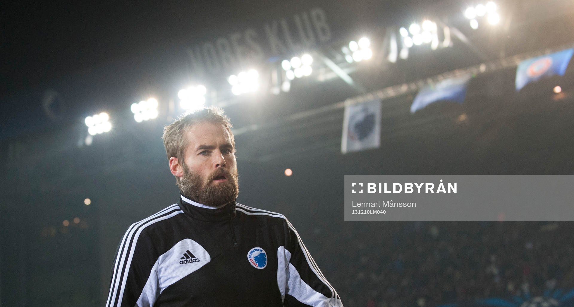 Köpenhamns Olof Mellberg i sin klubbs hemmaplan, Parken, i