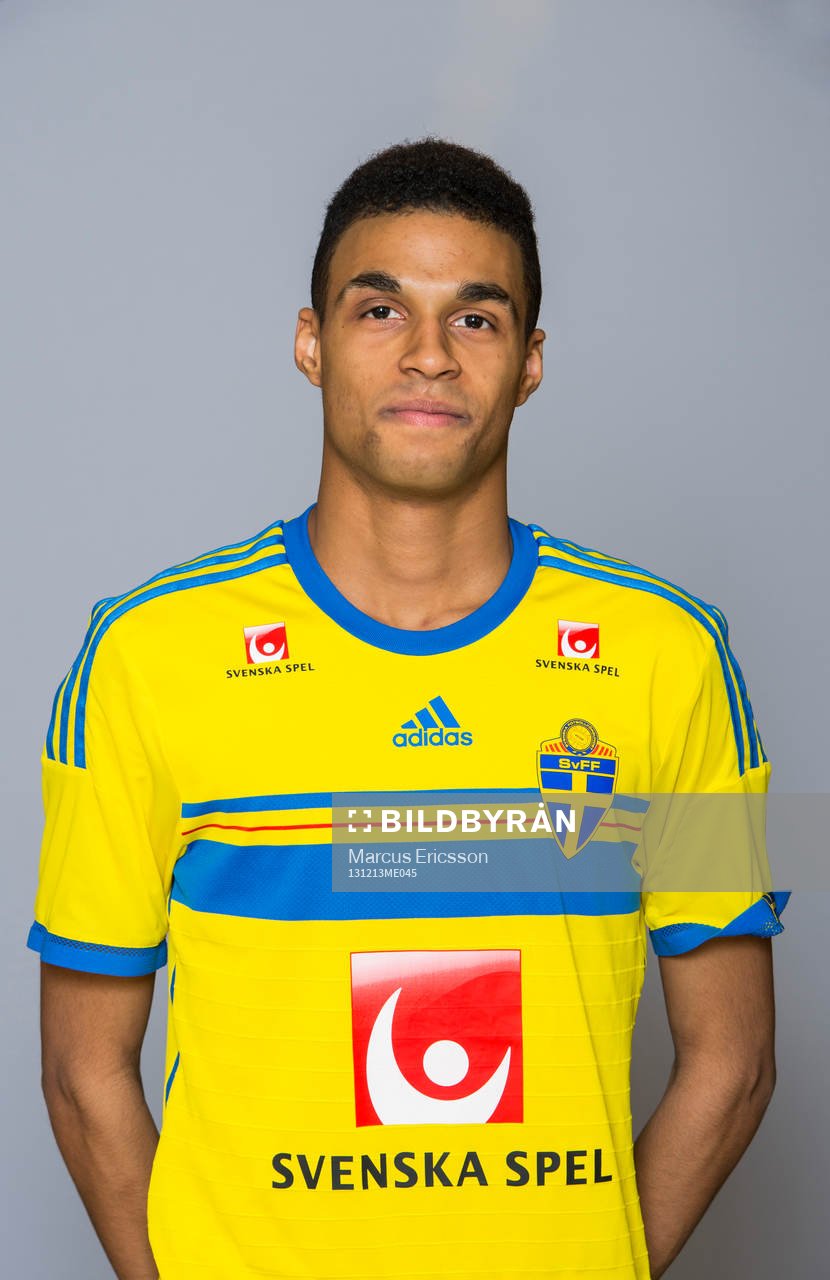 Porträtt på Kristopher Santos da Graca under P15/94 landslagets samling den 13 december 2013 i Stockholm.