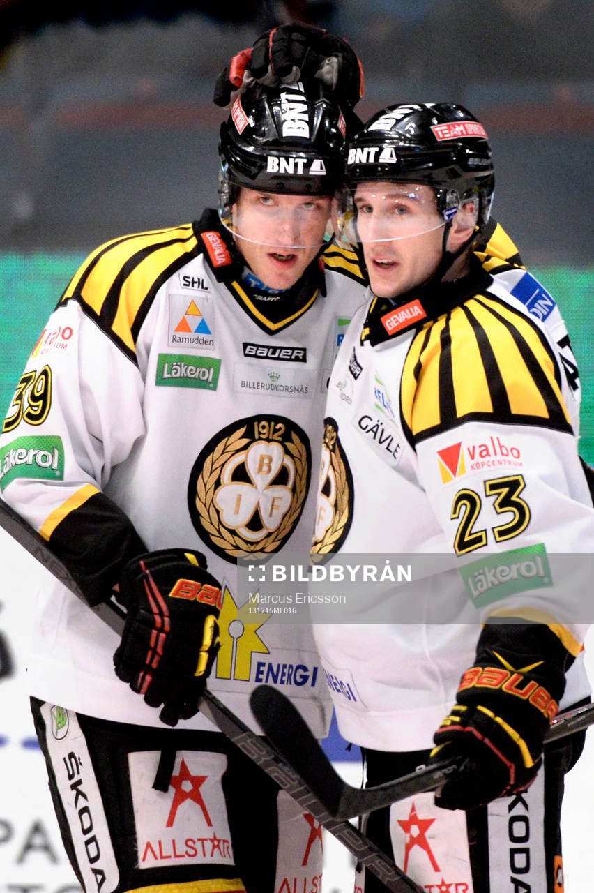 Brynäs Bill Sweatt klappar om Jonas Nordqvist