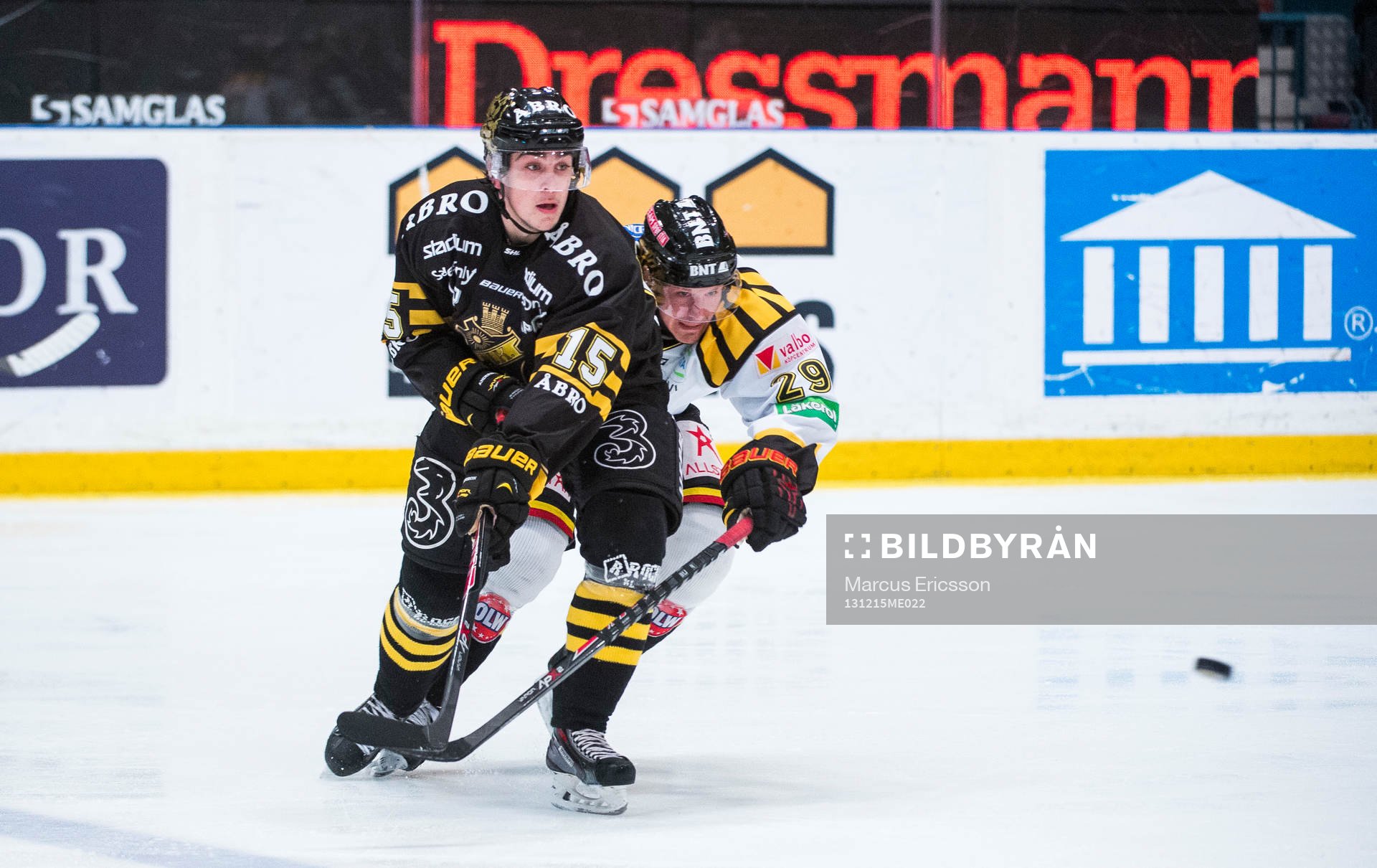 s Jonathan Andersson och Brynäs Emil Nordin