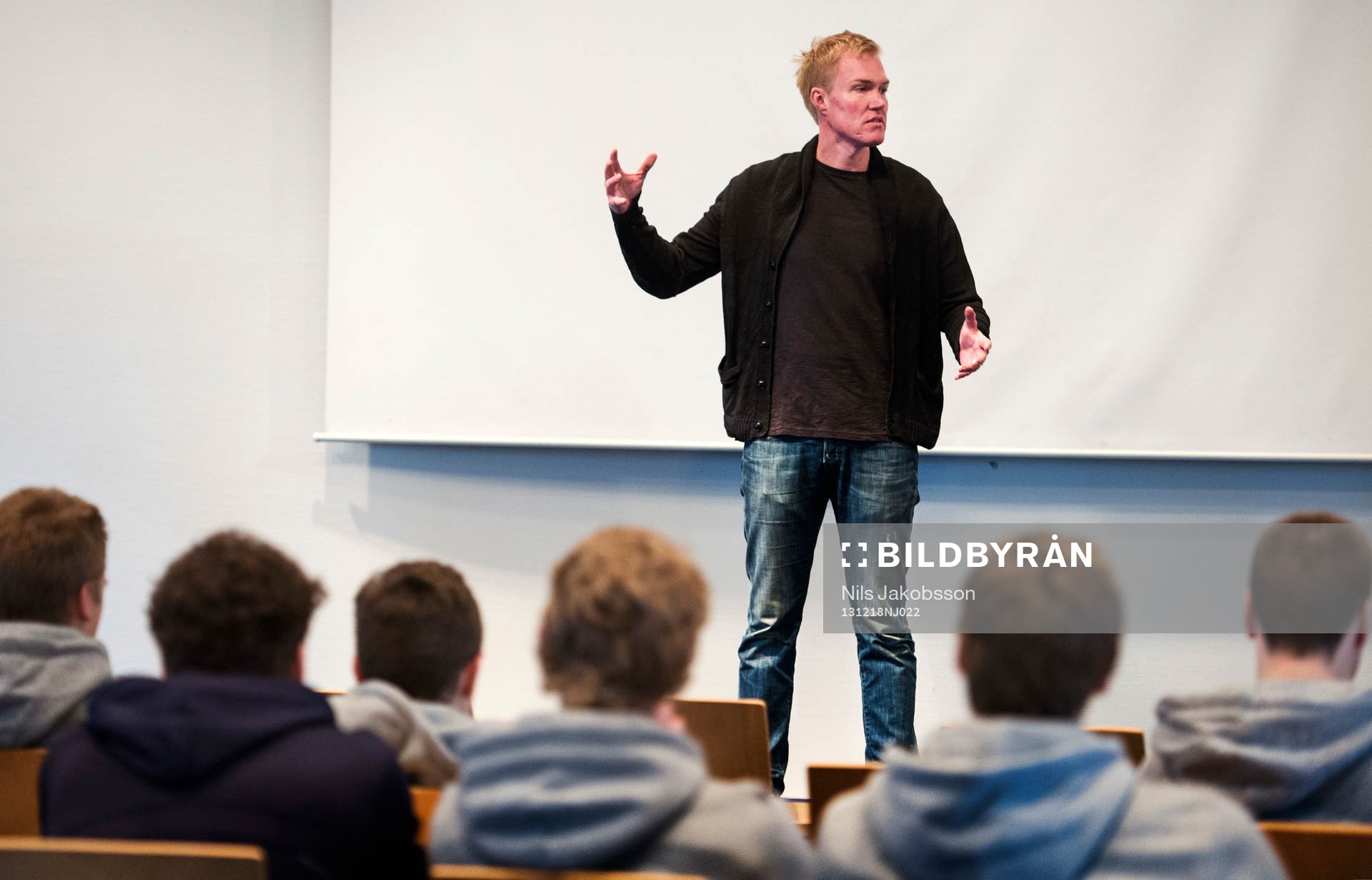 Kenny Jönsson kommer och pratar med Sveriges JVM-lag