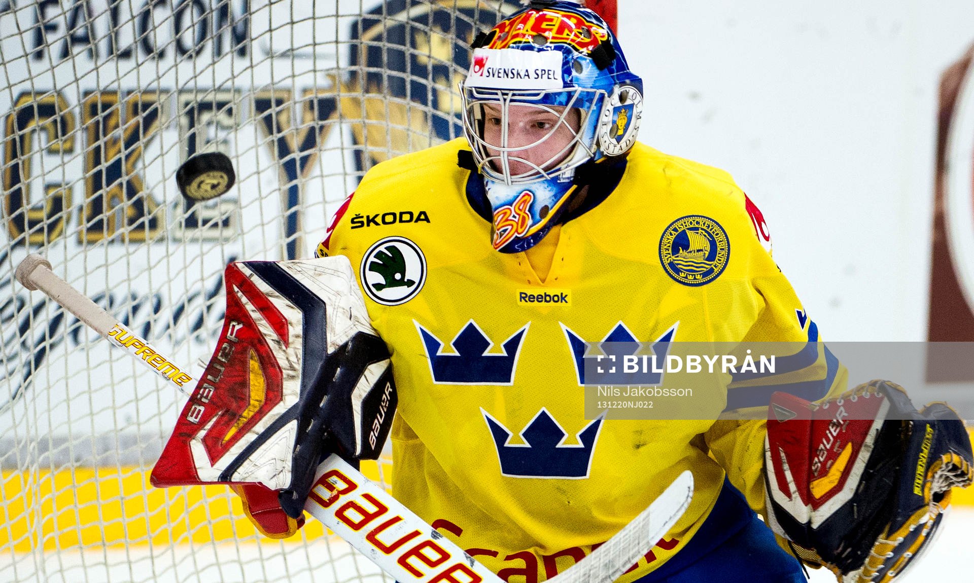 Sveriges målvakt Oscar Dansk