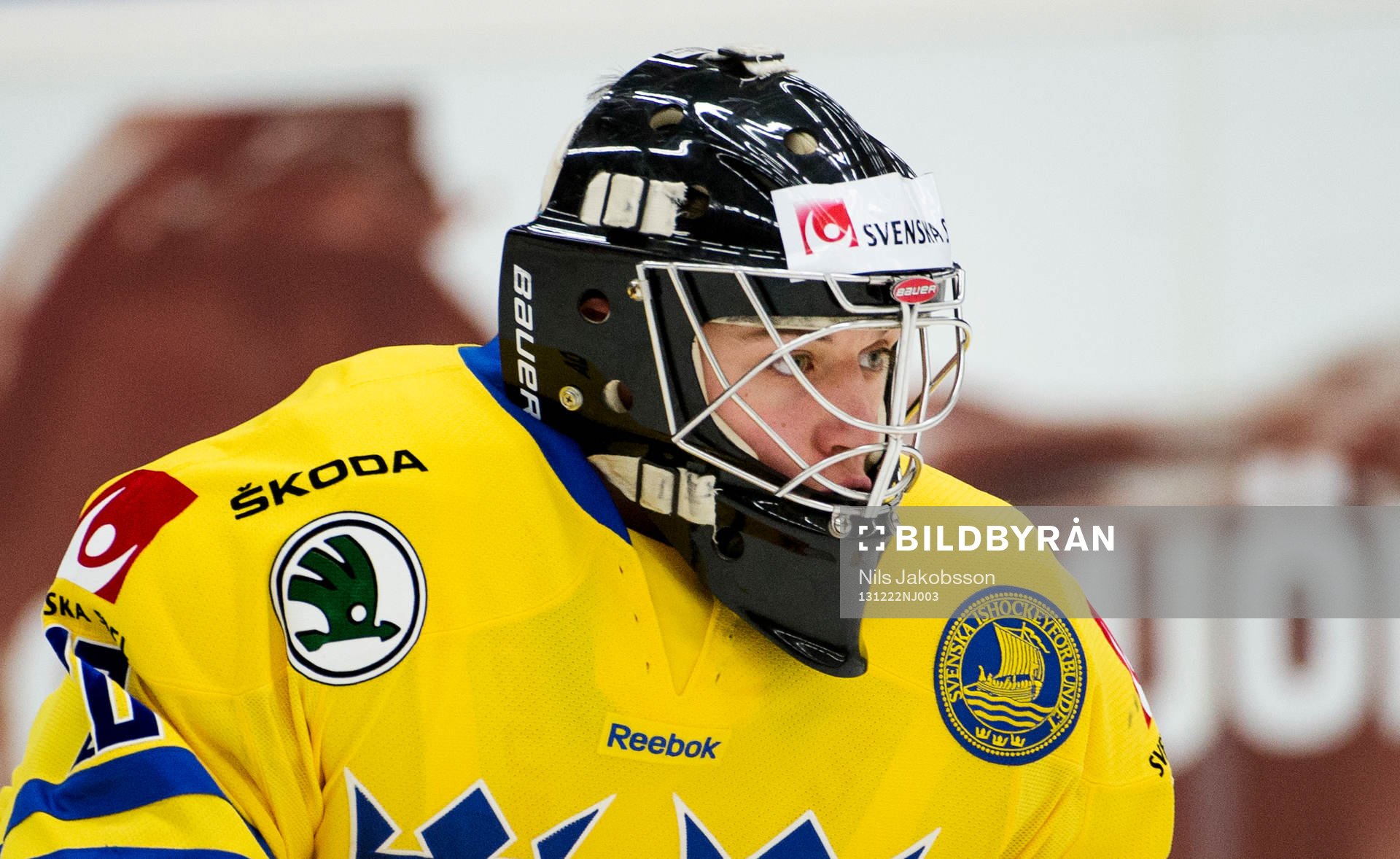 Sveriges målvakt Jonas Johansson innan träningsmatchen