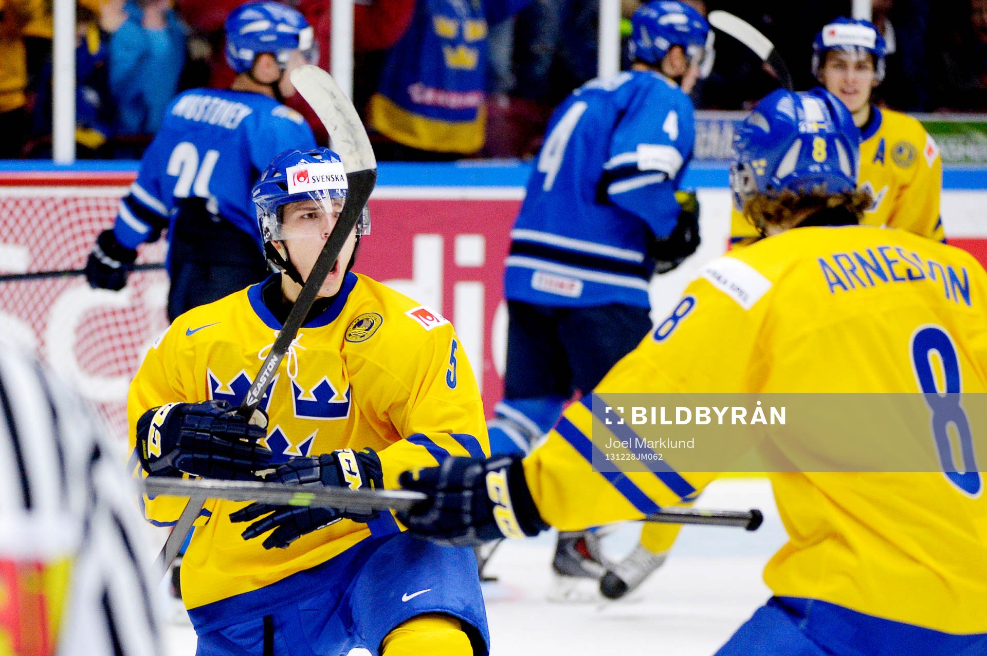 Andreas Johnson och Linus Arnesson jublar