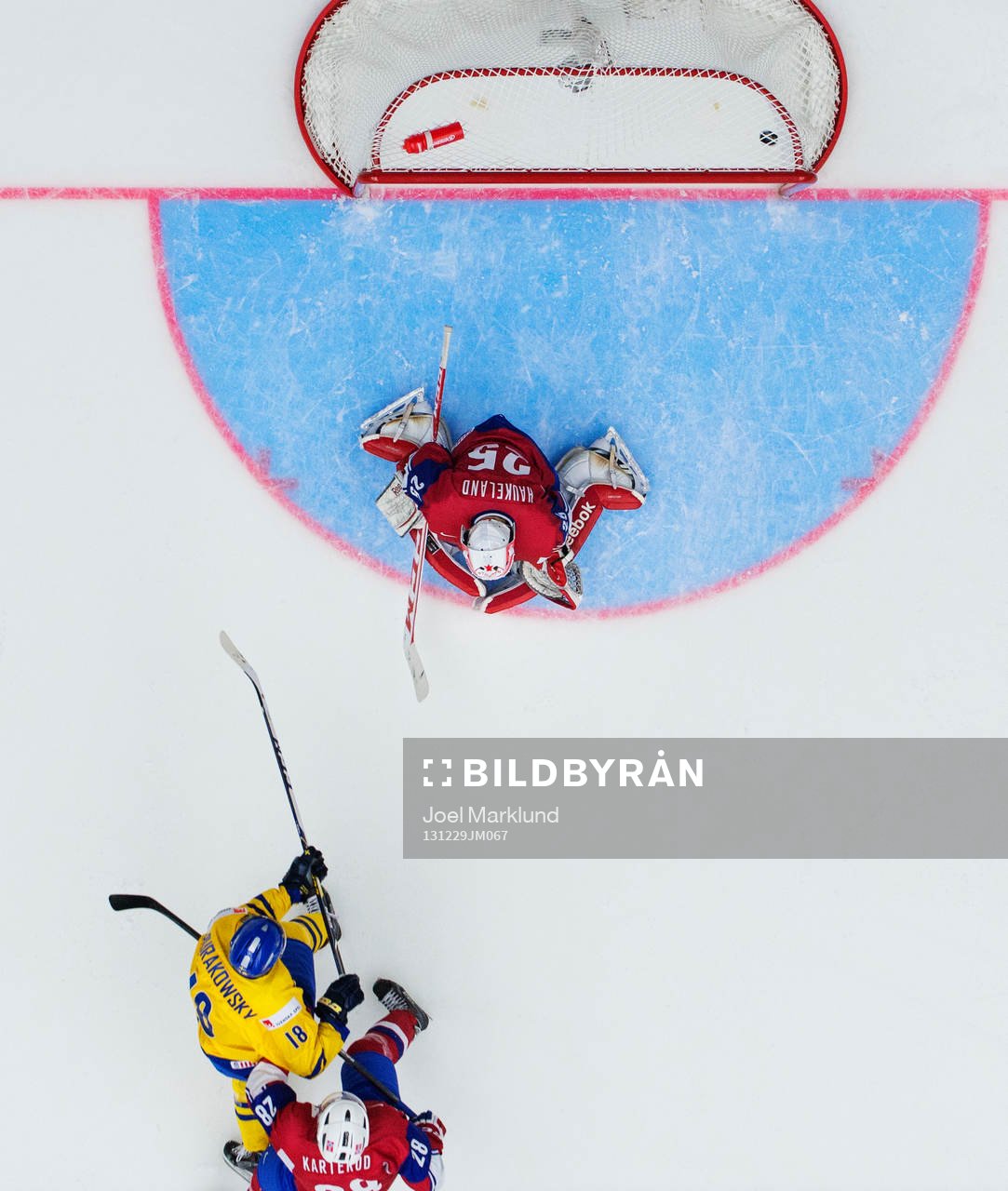 Sveriges André Burakovsky skjuter in 0-5 bakom Norges