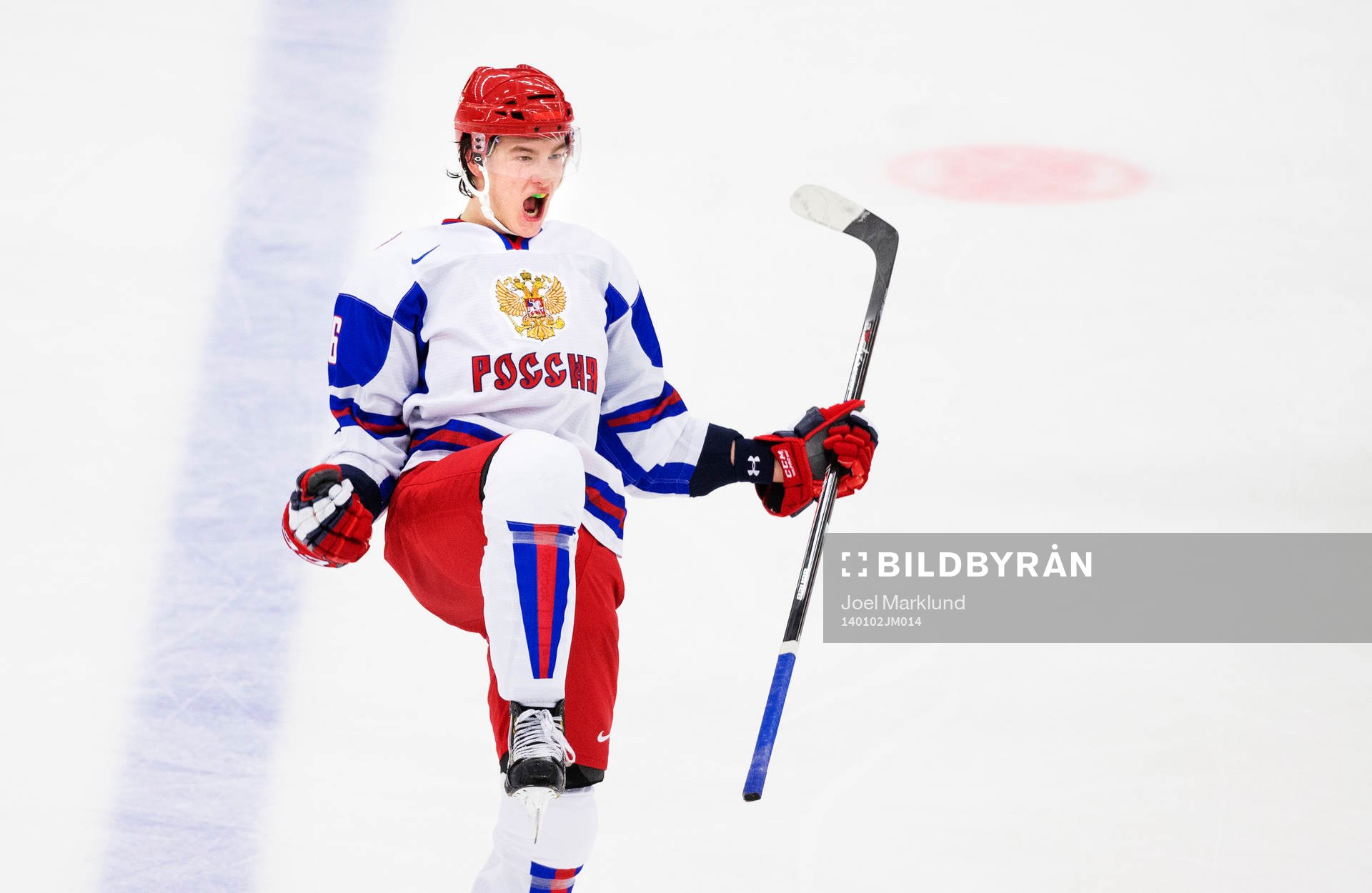 Rysslands Nikita Zadorov jublar