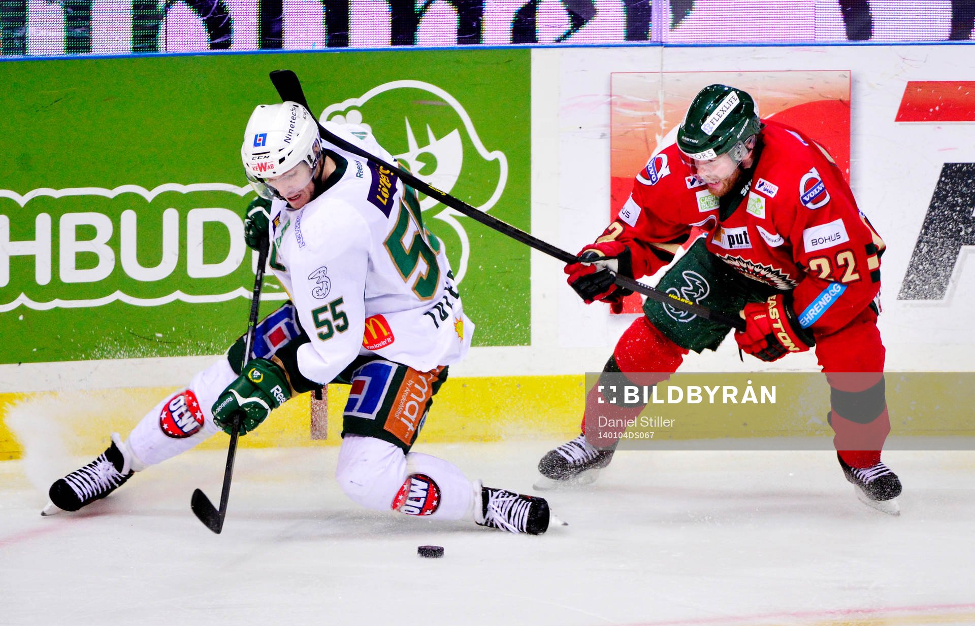 Ole-Kristian Tollefsen i Färjestad och Frölundas Robin