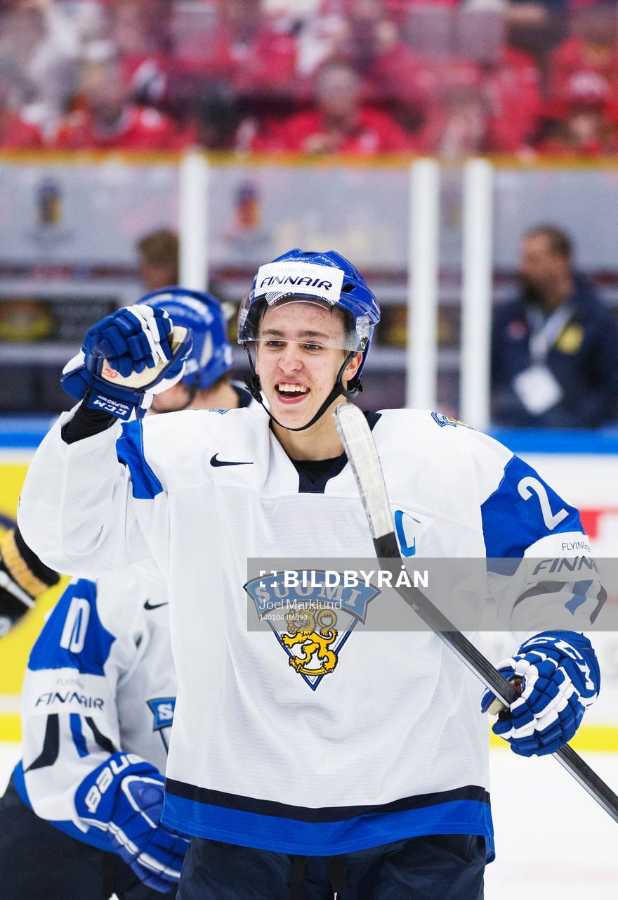 Finlands Teuvo Teravainen jublar