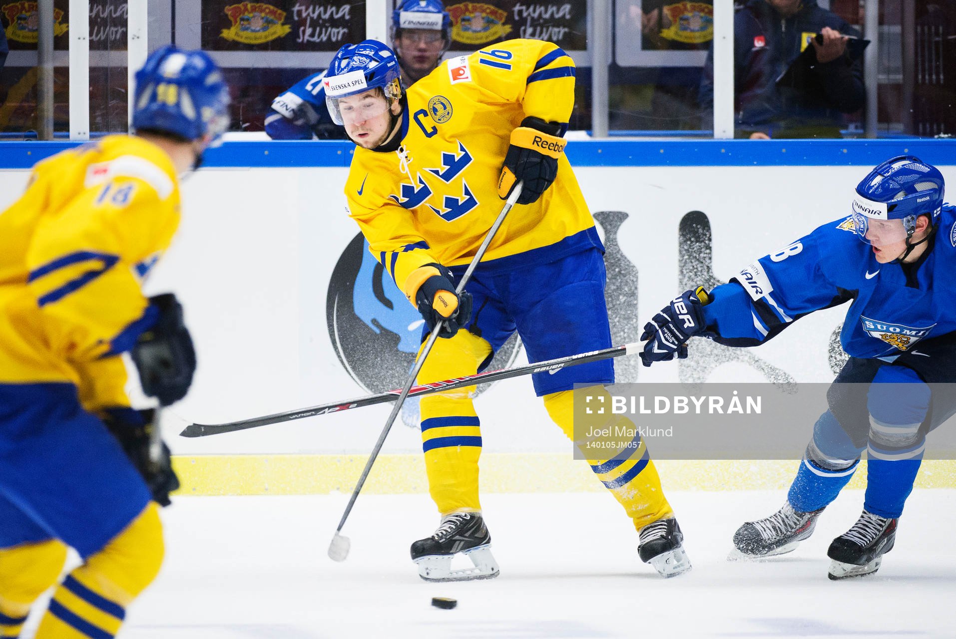 Sveriges Filip Forsberg utmanar Finlands Saku Kinnunen
