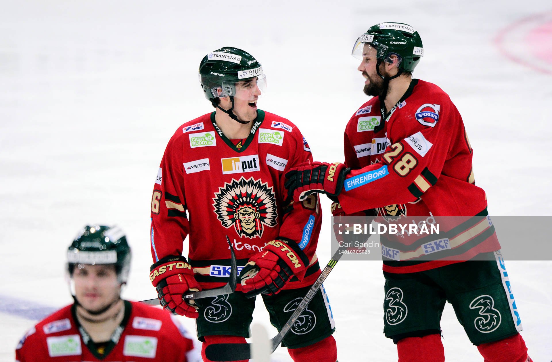 Frölundas Erik Gustafsson och Dick Axelsson jublar