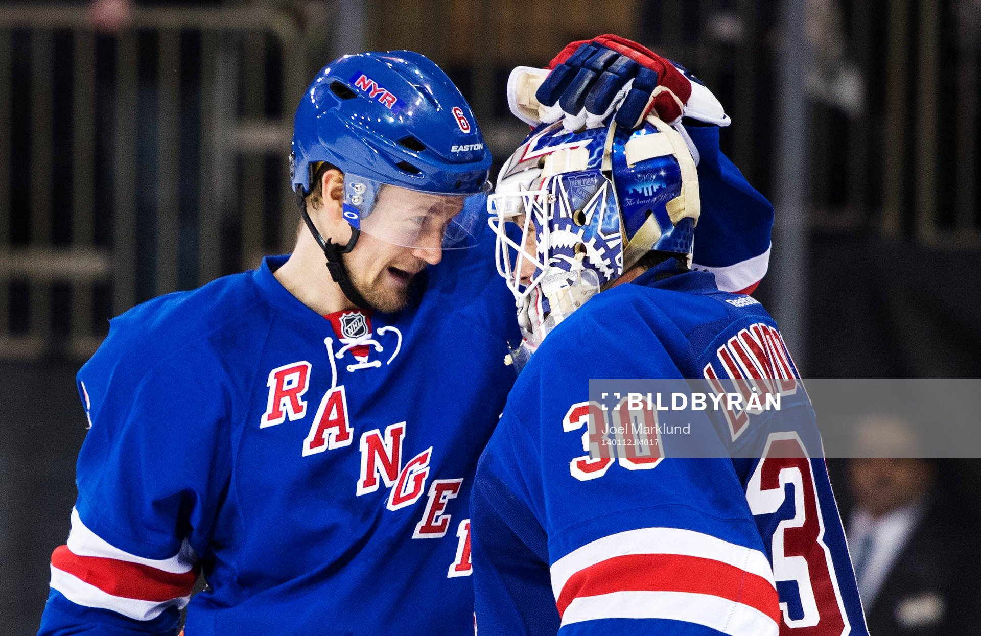 New Yorks Anton Strålman och Henrik Lundqvist jublar