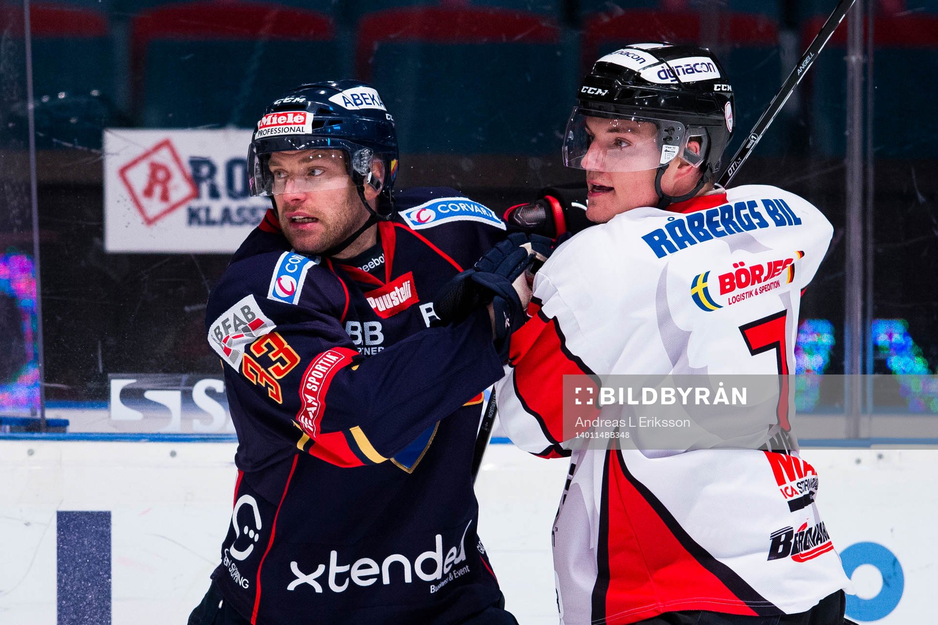 Djurgårdens Timmy Pettersson och Karlskronas Nick Angell
