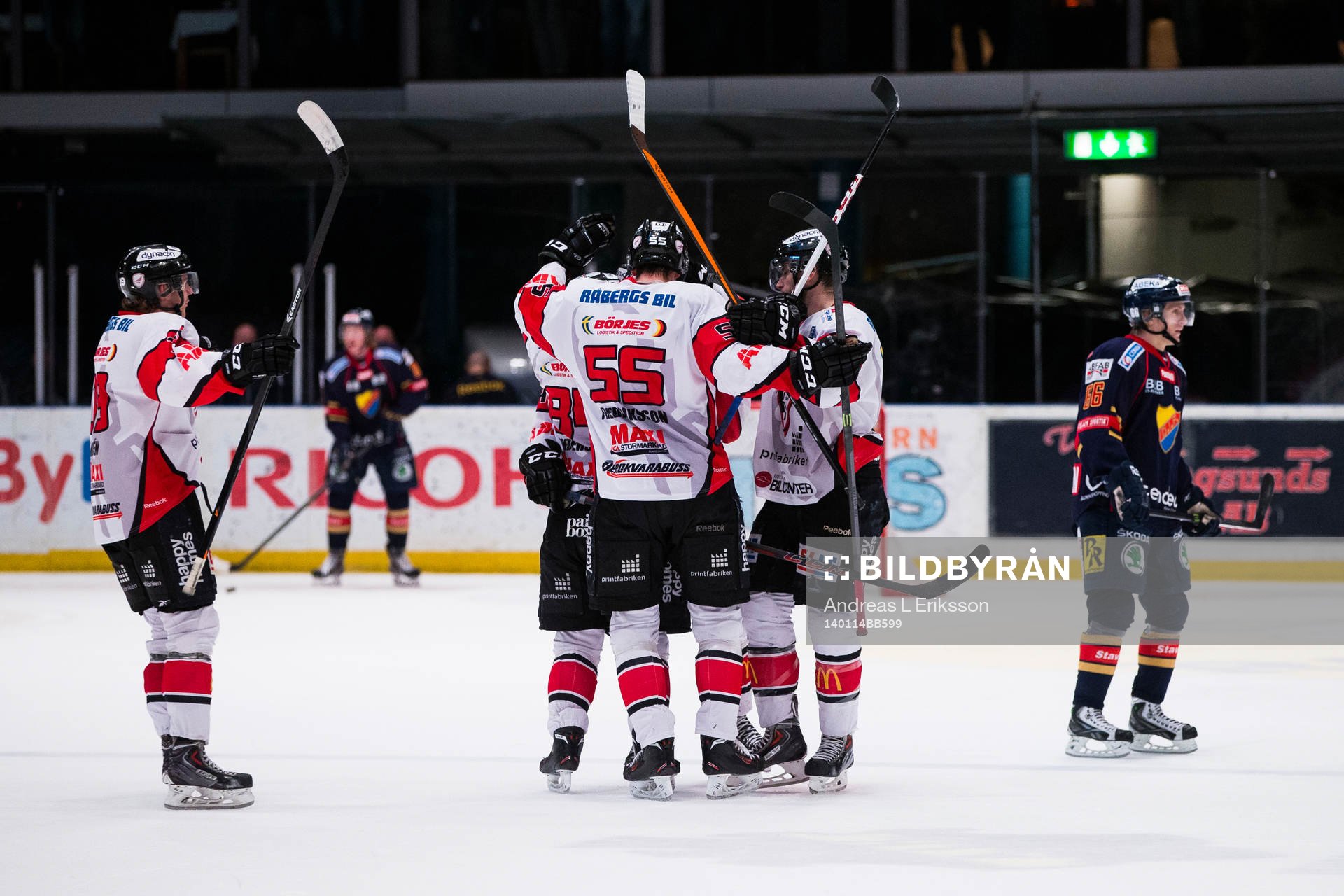 Spelarna i Karlskrona jublar