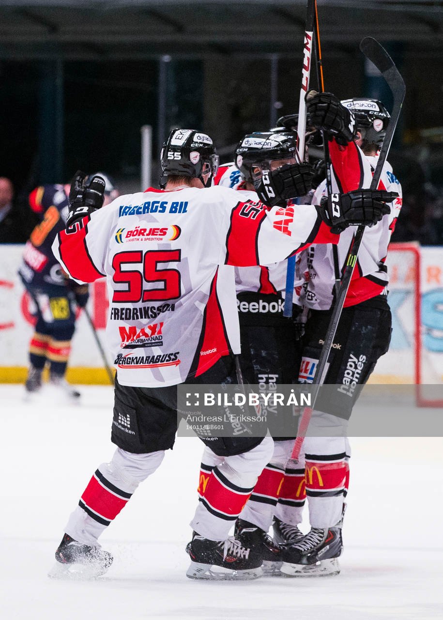 Spelarna i Karlskrona jublar