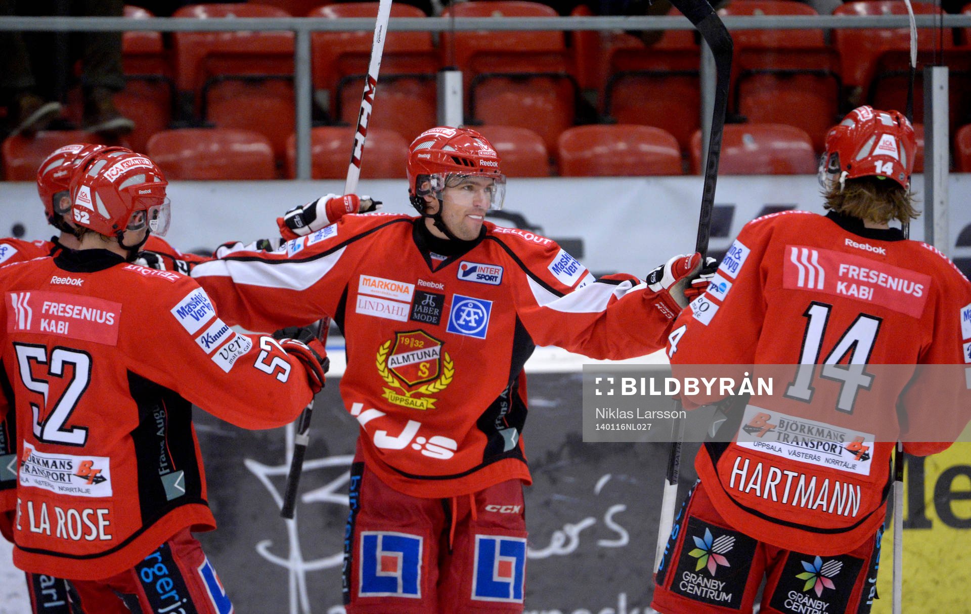 Almtunas Oskar Nilsson jublar