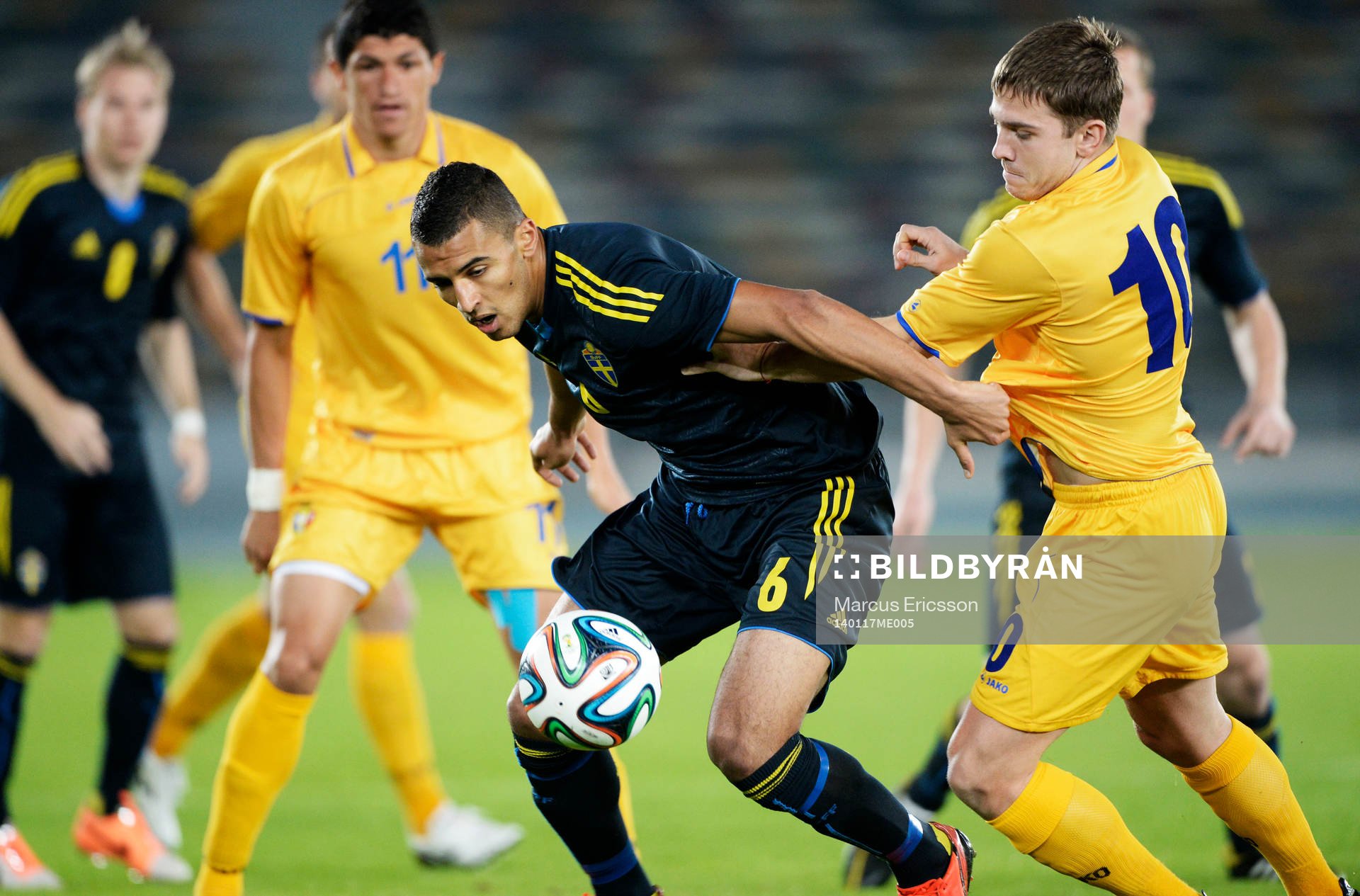 Sveriges Nabil Bahoui och Moldaviens Alexandru Dedov