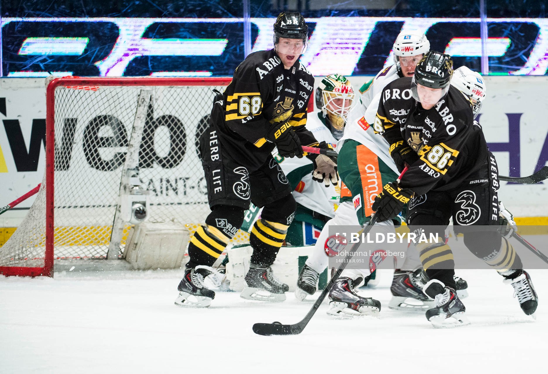s Marcus Nilsson  och Oscar Ahlström  framför Färjestads