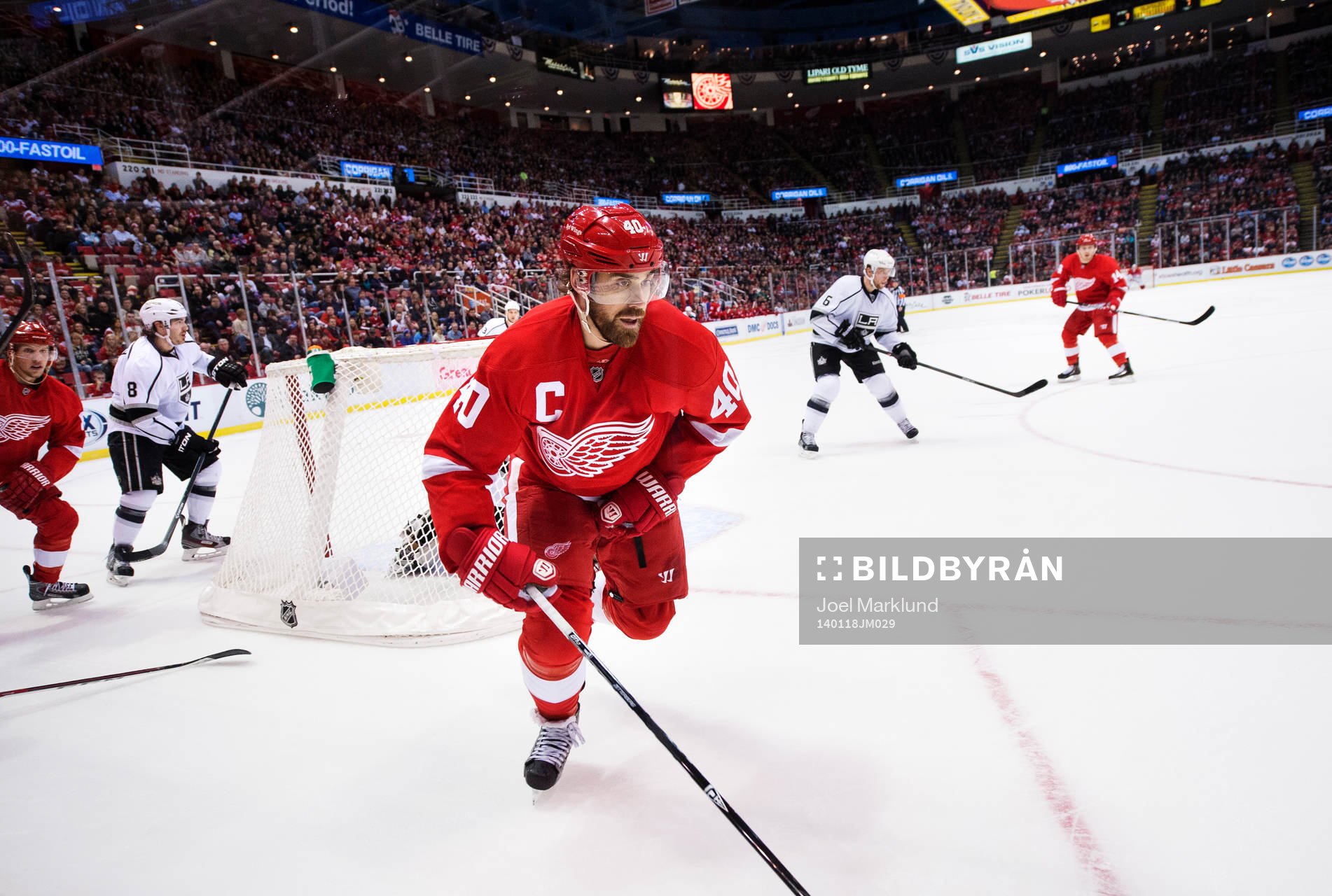 Detroits Henrik Zetterberg jagar pucken
