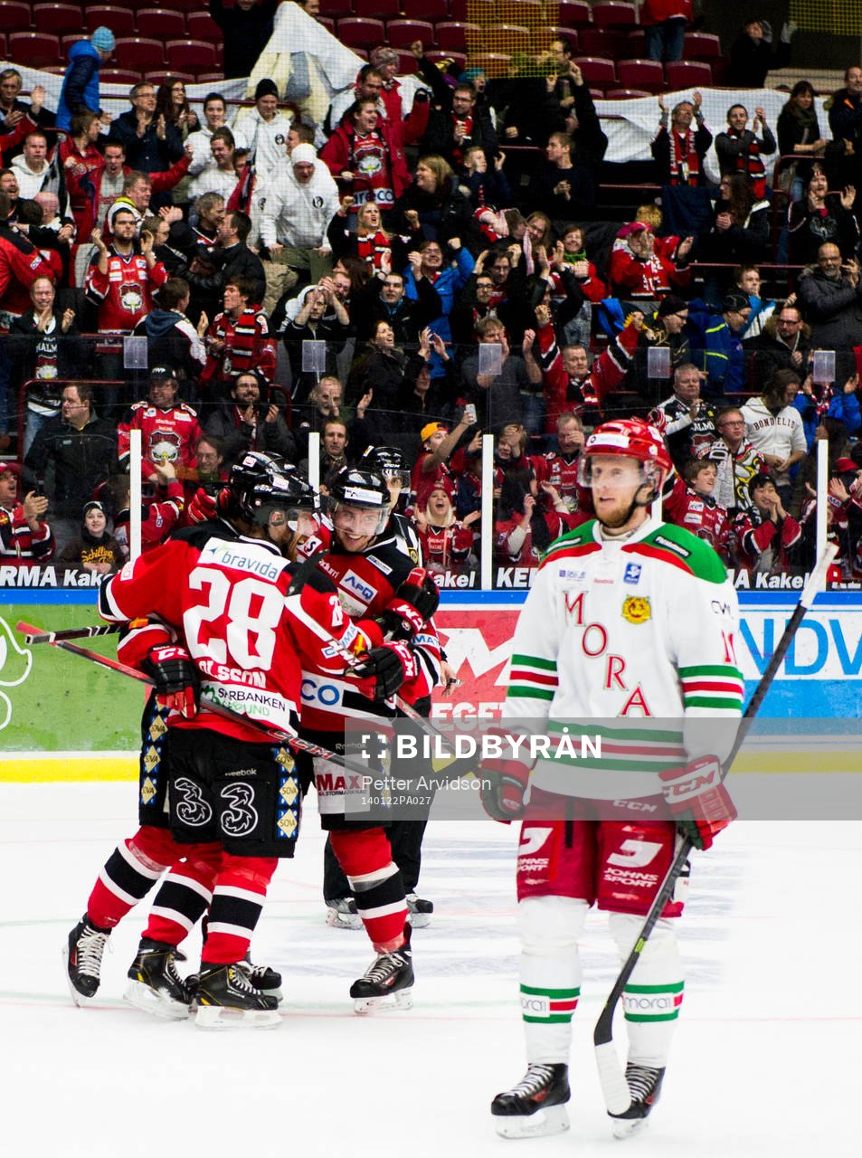 Malmö Redhawks Magnus Häggström jublar