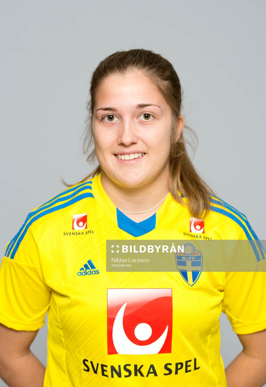 Filippa Angeldal, Sverige