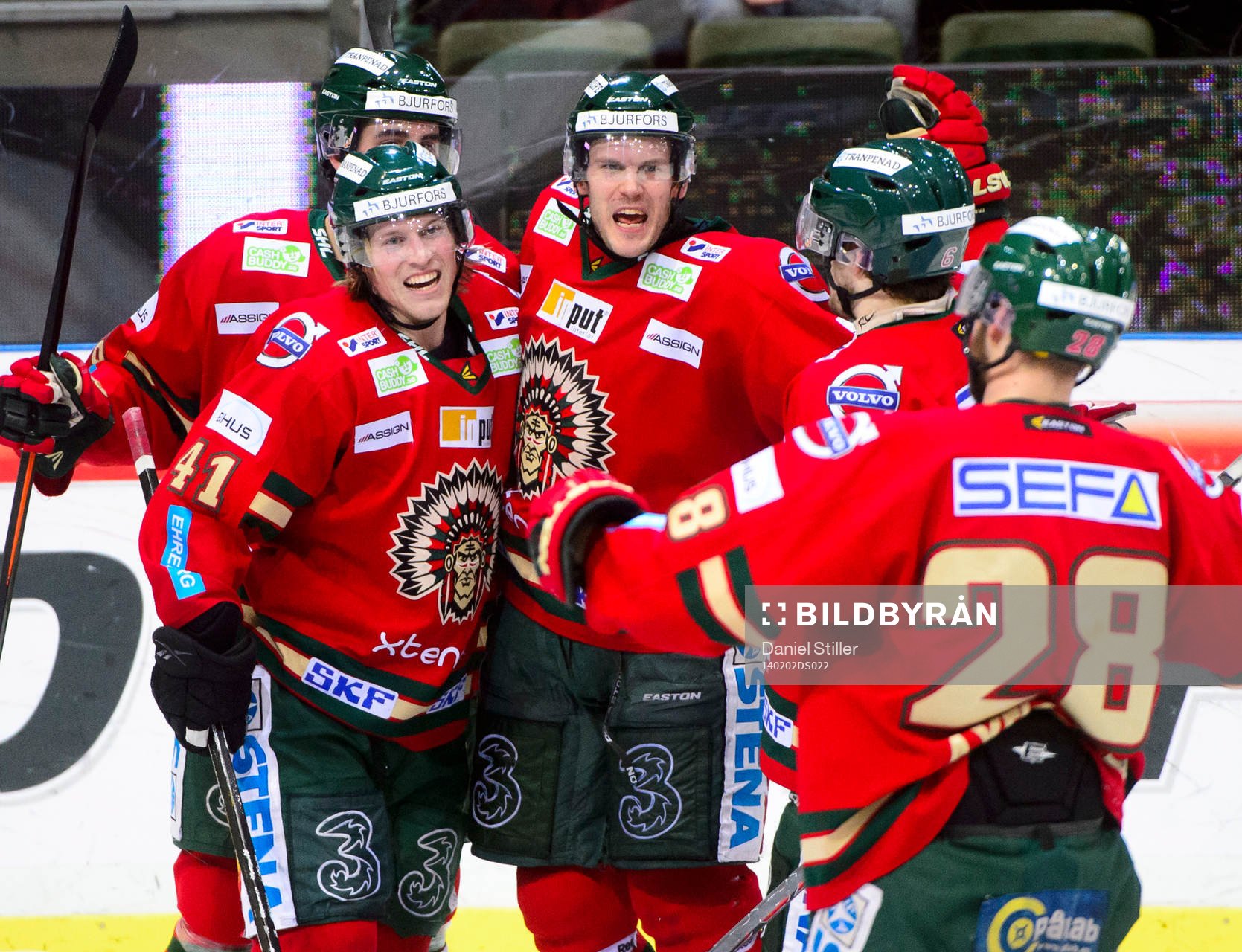 Frölundas och Mathis Olimb jublar