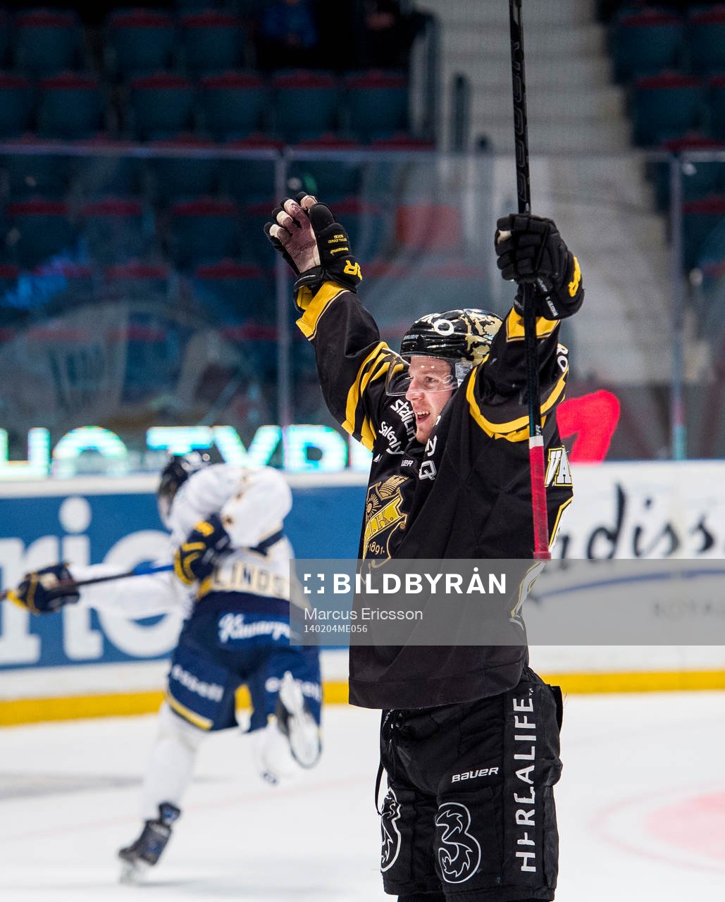 s Victor Ahlström jublar